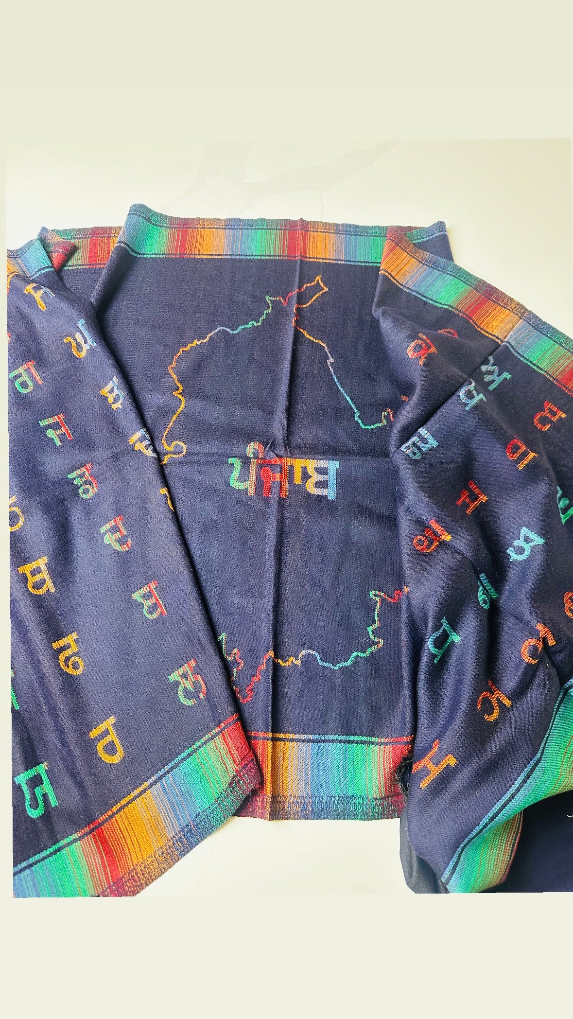 ਓ- ਅ ( Udda Adda ) Written Unisex Shawl ( Perfect Rakhi / Rakhdi gift for brother, Sister or bhabi )