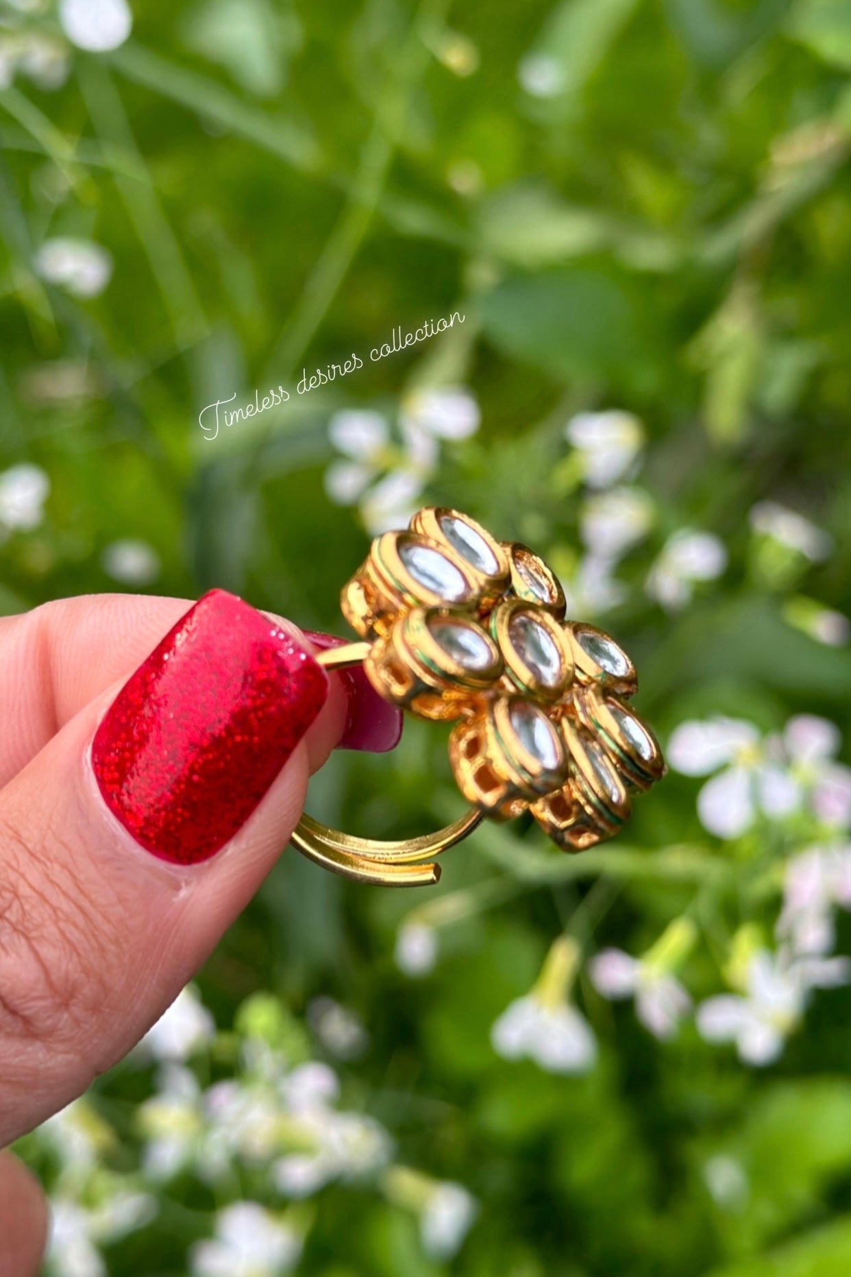 Golden ring in uncut Kundan