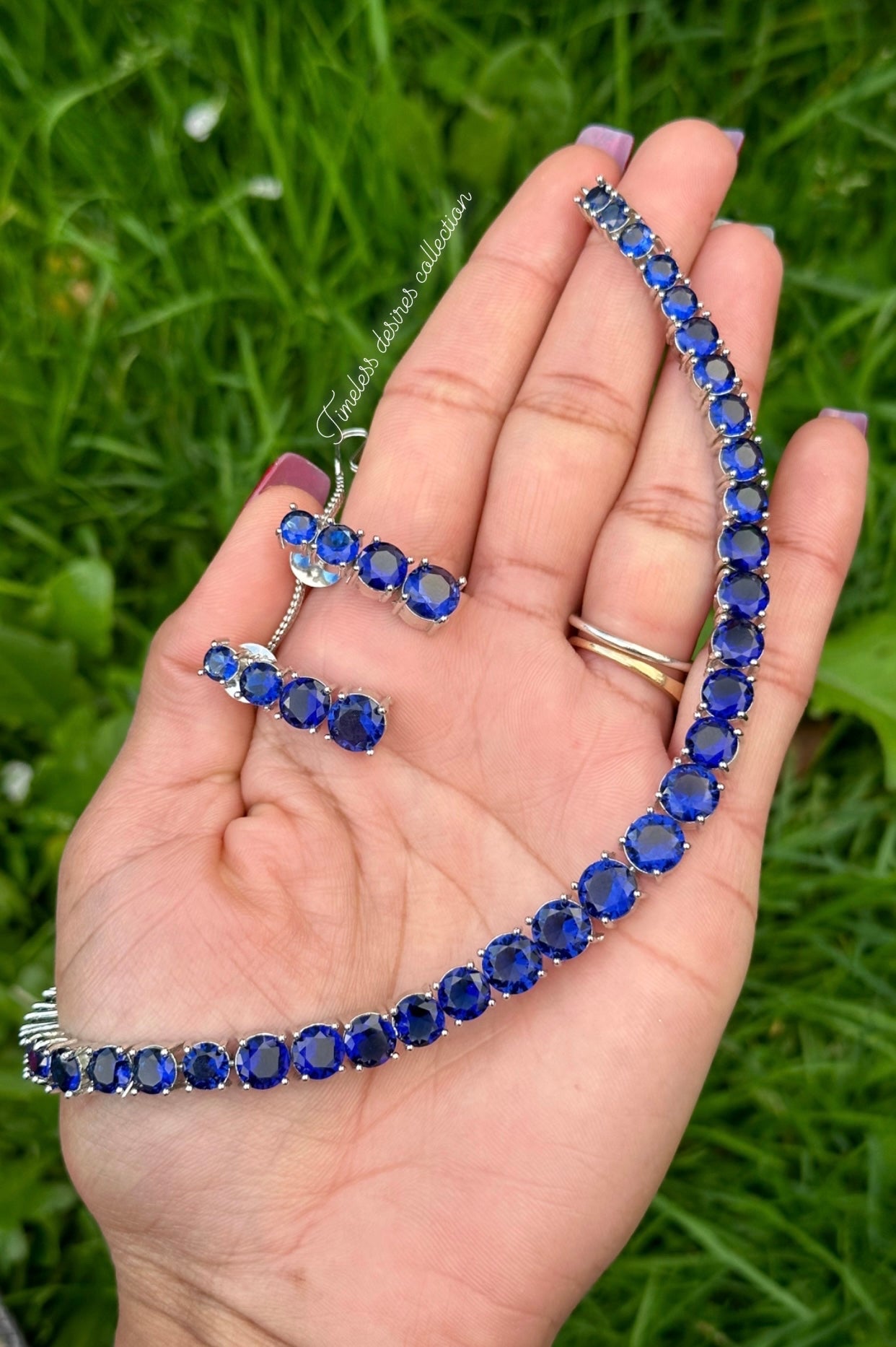 Blue American diamond necklace set in silver
