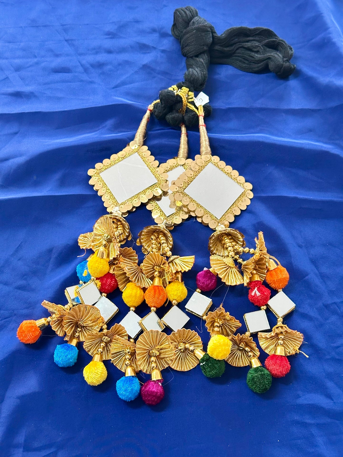 Multi coloured paranda, ( Code: 31)