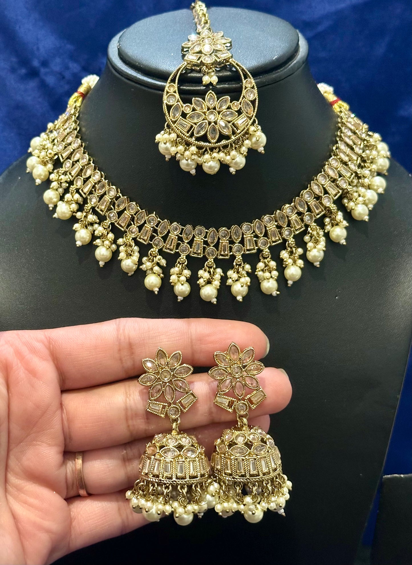 Necklace set with earrings and tikka in polki, Colour: Golden, Code: 111