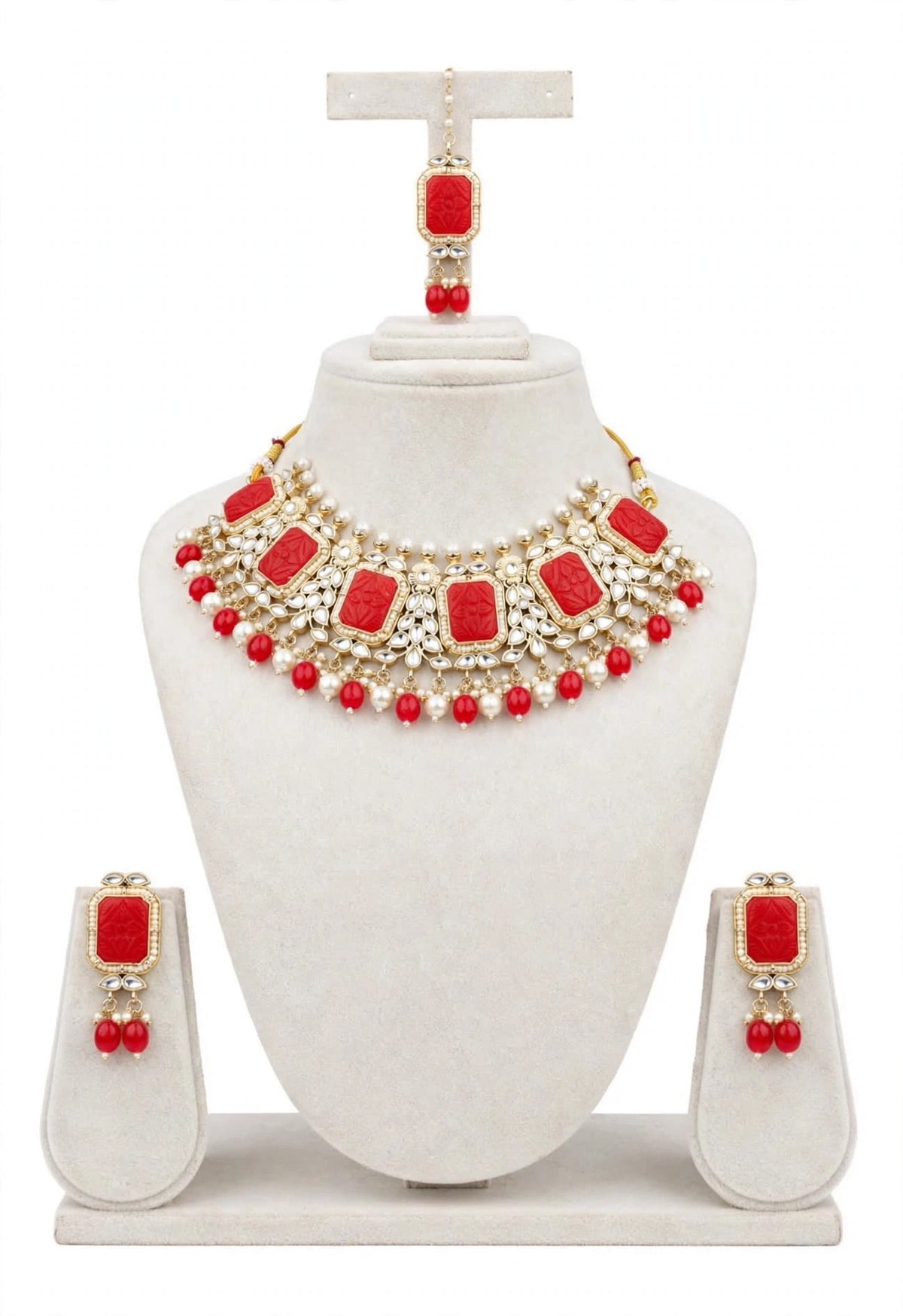 Red choker / necklace set in Kundan with curving stone- N19