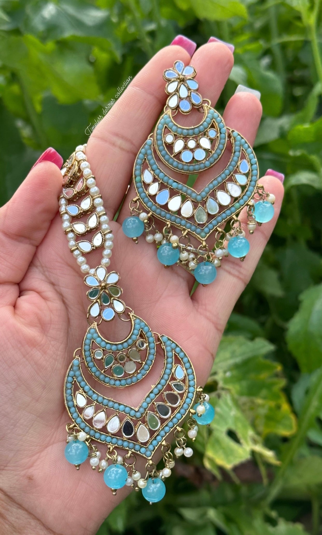 Sky blue or light blue choker / necklace set