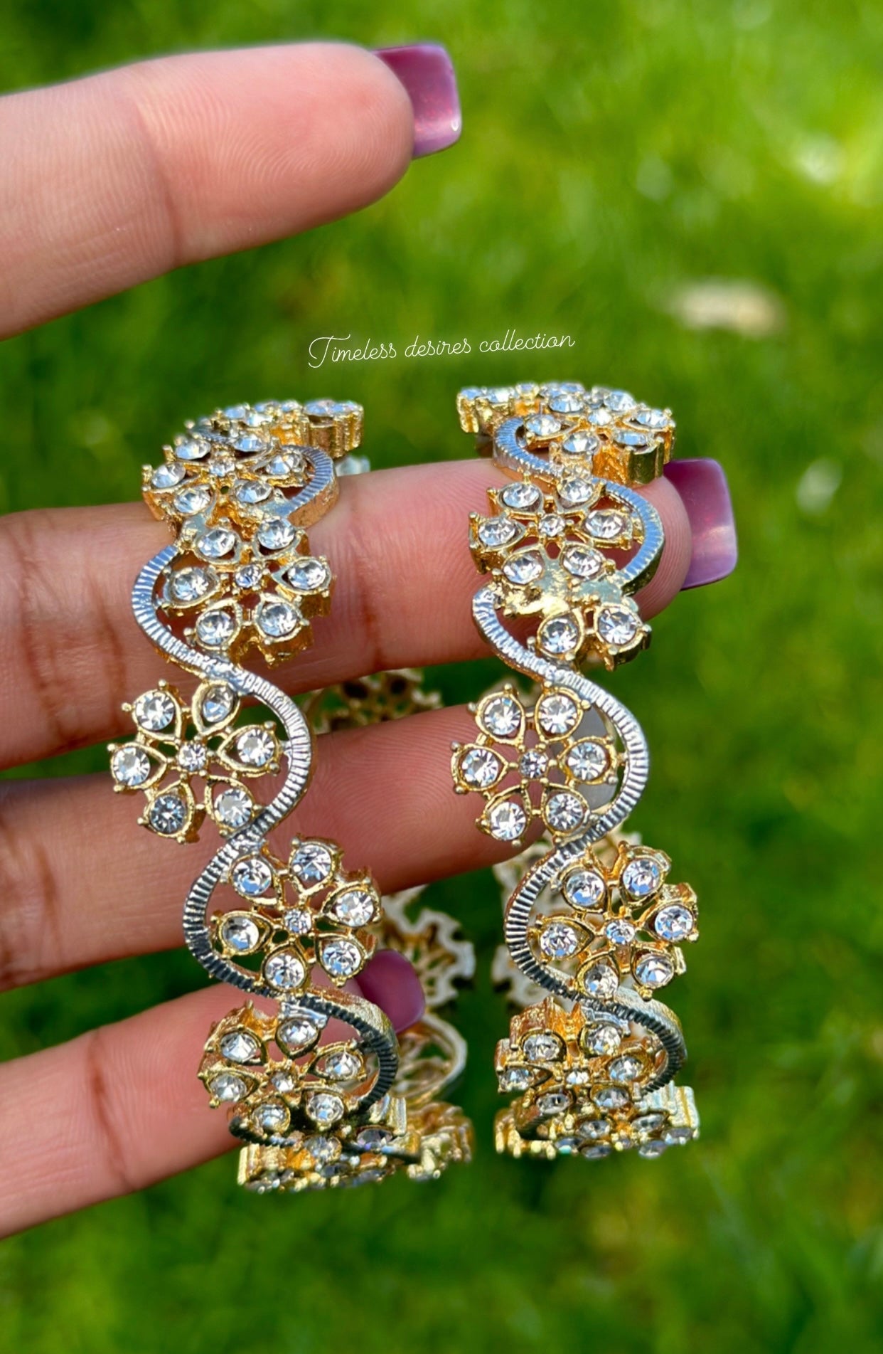American diamond kangan / bangles in golden