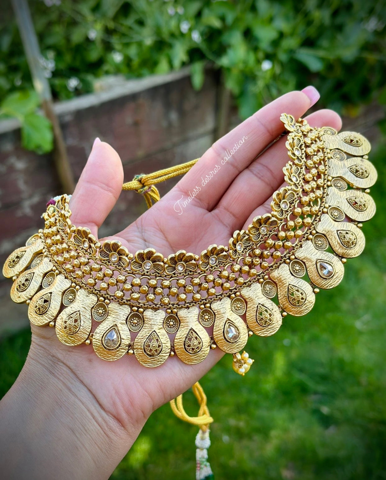 Gold plated Antique Look Necklace set with earrings and tikka in High Quality