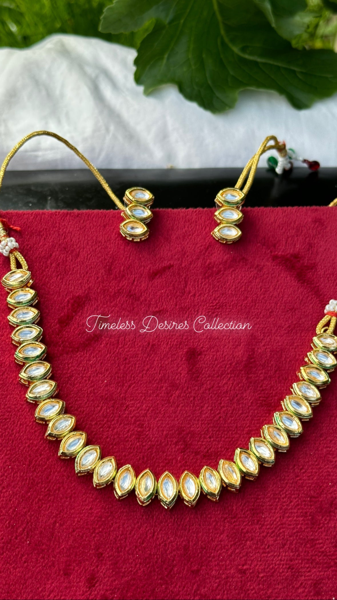 Golden Necklace / choker set