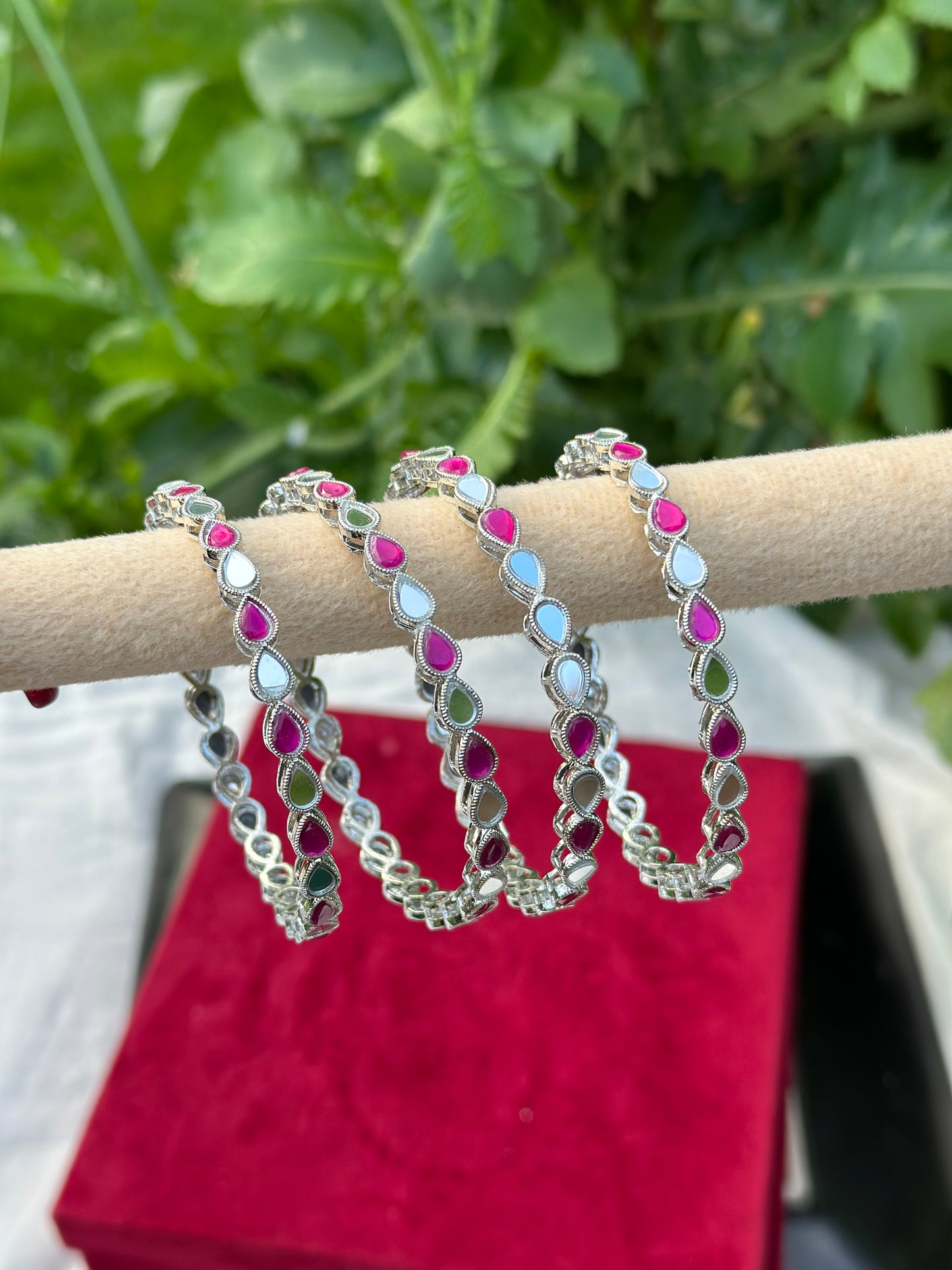 Hot pink mirror Kangan / bangles in silver ( set of 4 )