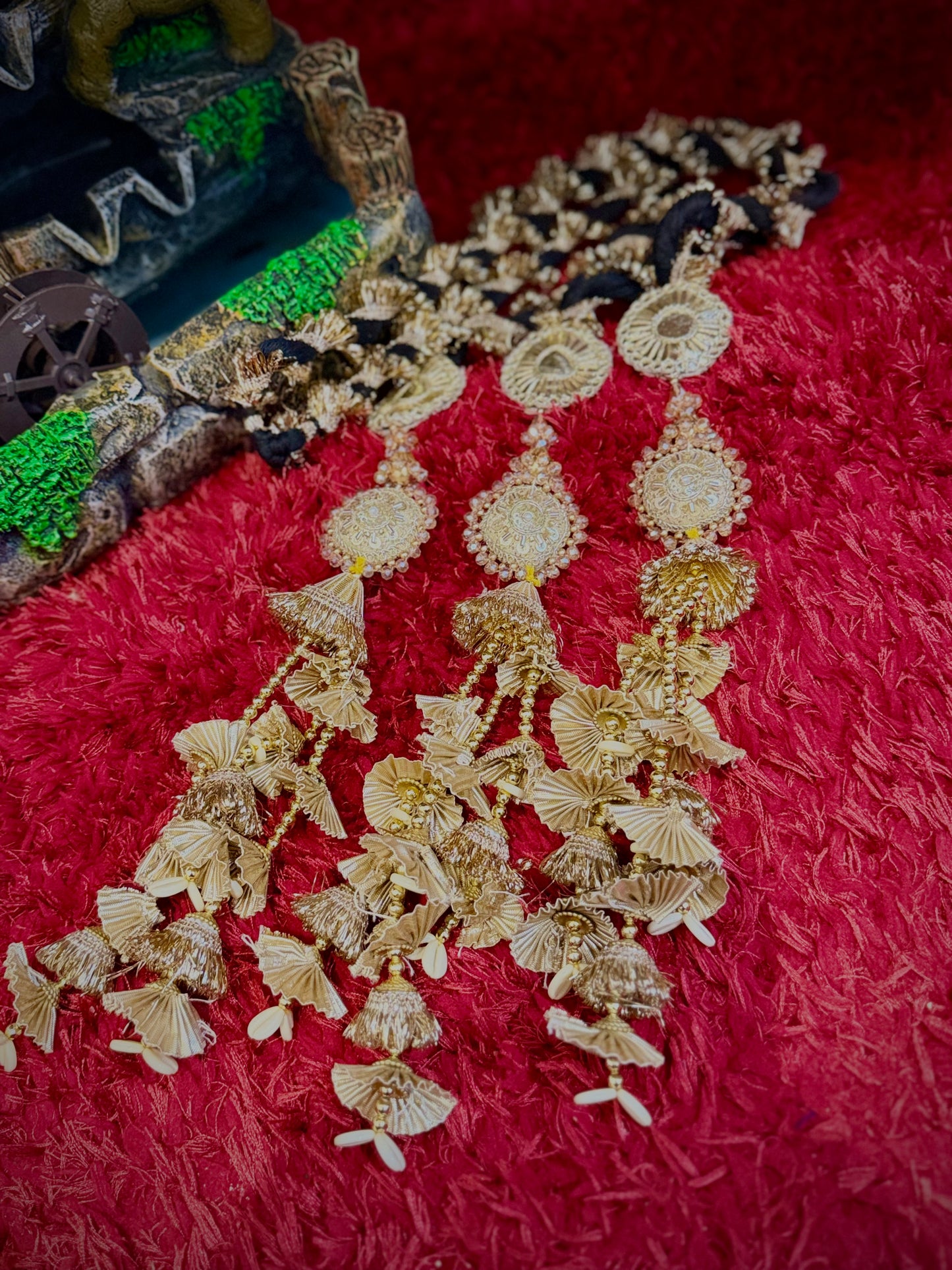 Golden paranda with gota - X29