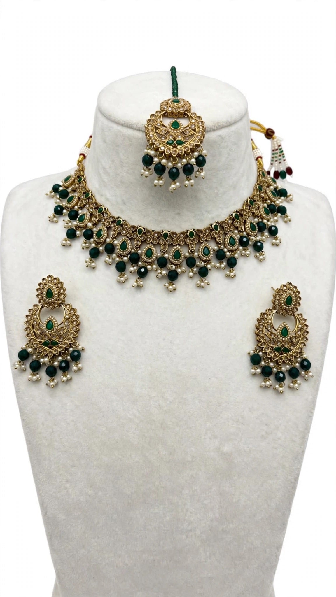 Necklace set with earrings and tikka - A1