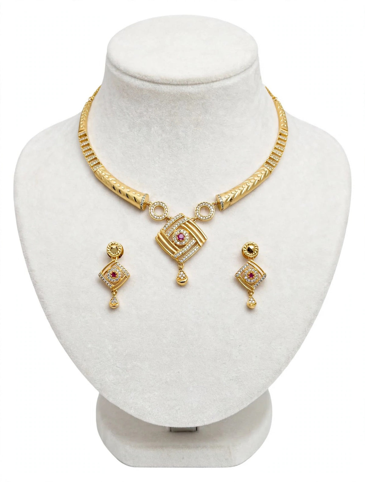 Gold Look Necklace Set - (Code:041)