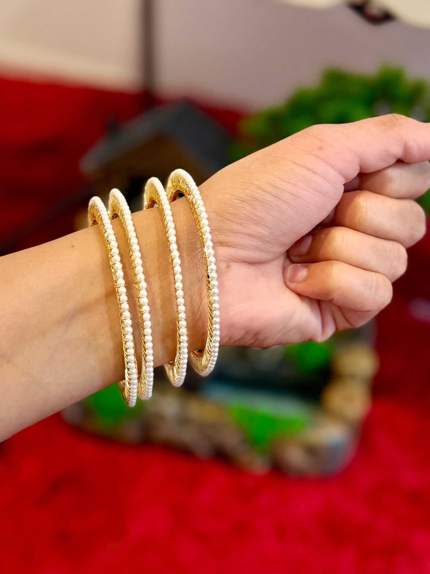 White Golden Pearl bangles - Set of 4 kade ( X17 ), (Size 2.8)