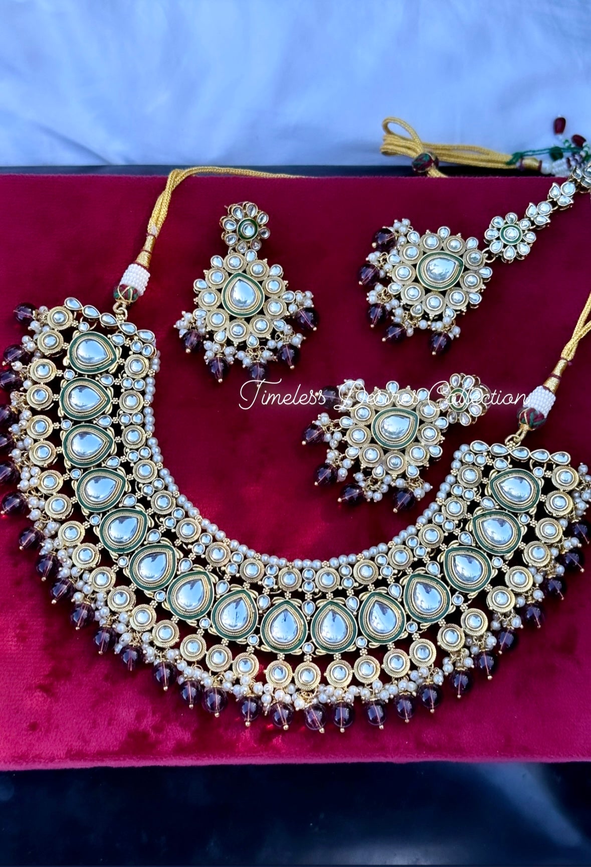 Wine or purple necklace / choker set in Kundan with antique polish ( high quality )