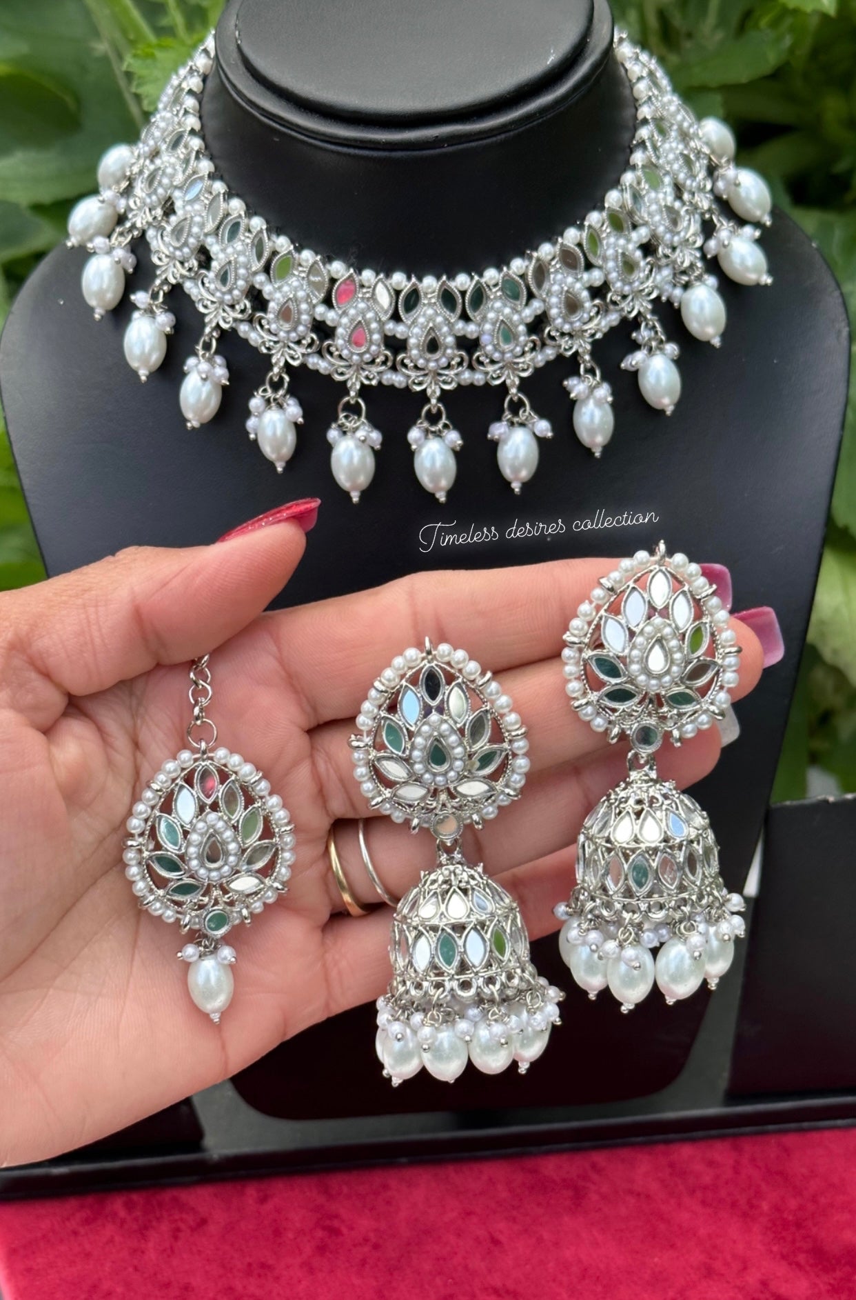 Silver choker / necklace set in mirror with jhumki