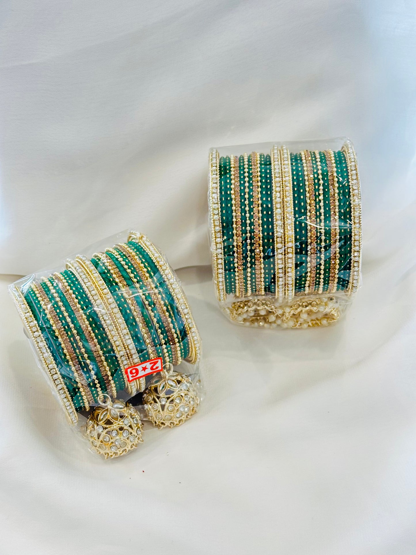 Bangle set with latkan - Colour: Green ( Code: 019 )