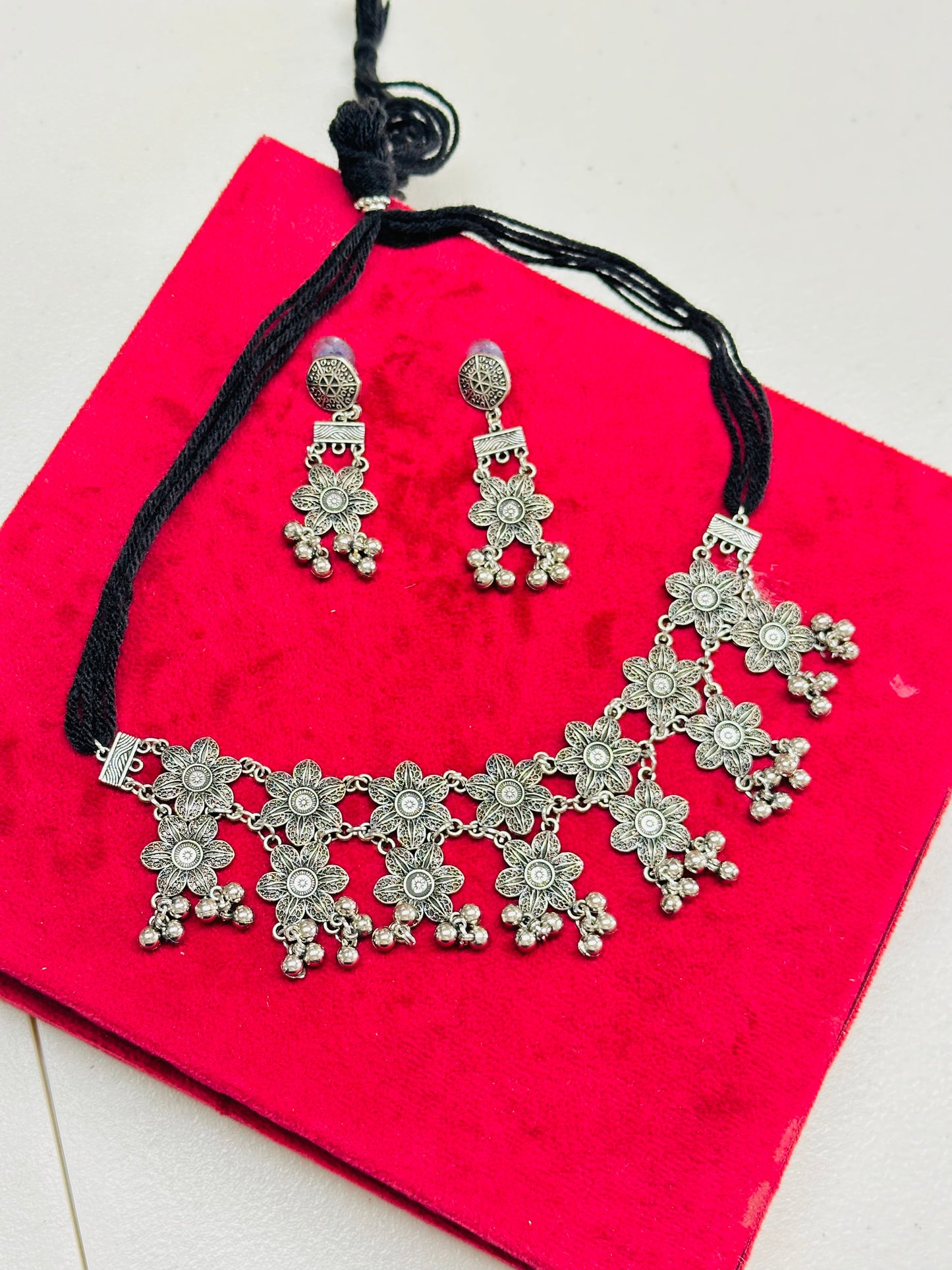 Double layered oxidised necklace set with earrings