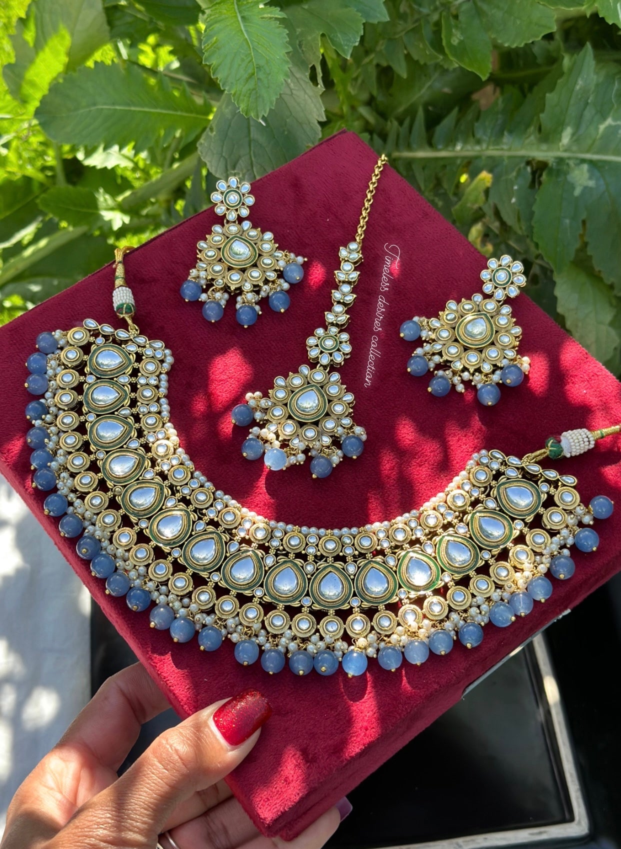Grey choker / necklace set in Kundan ( high quality )