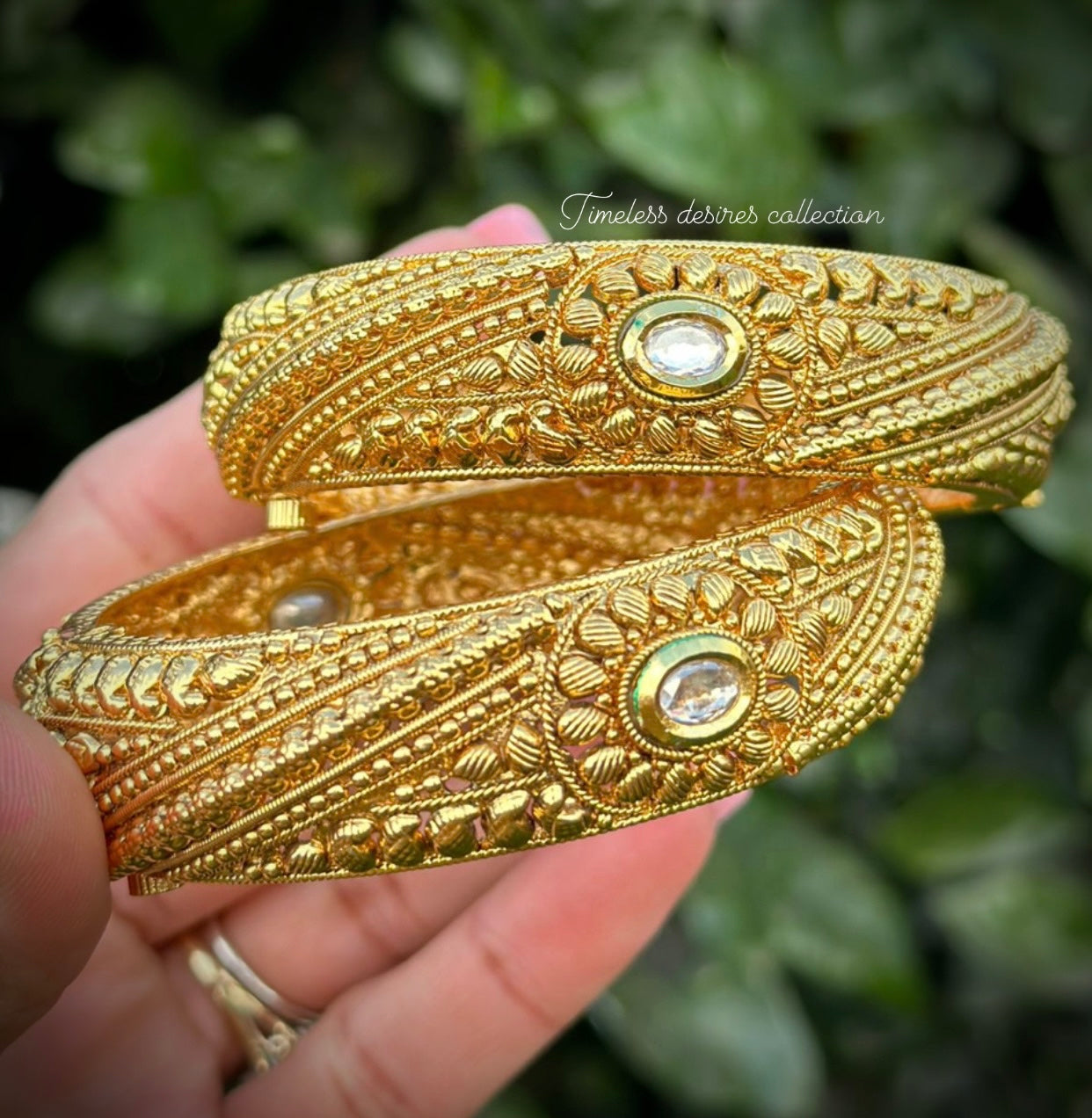 Gold plated openable kangan in antique look (free size fits 2.4-2.10)