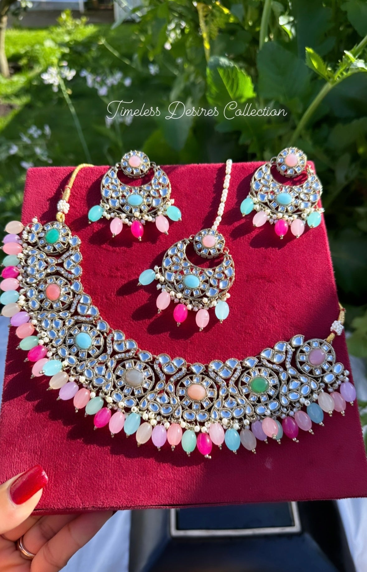 Multi colour Choker / necklace set in Kundan ( pastel colours )