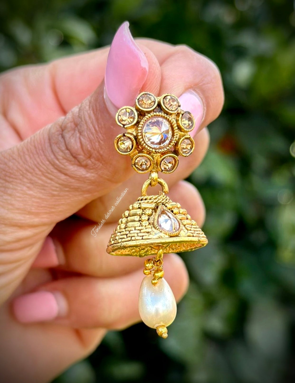 Gold plated Necklace set with jhumka earrings in Antique look