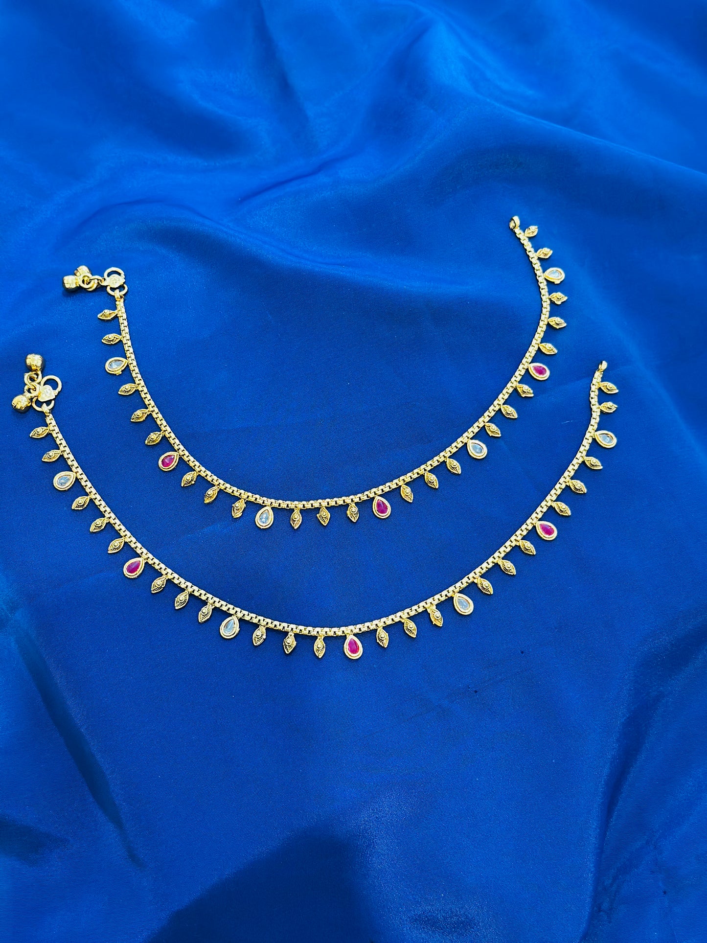 Antiq gold anklets in multi colour - (Code:054)