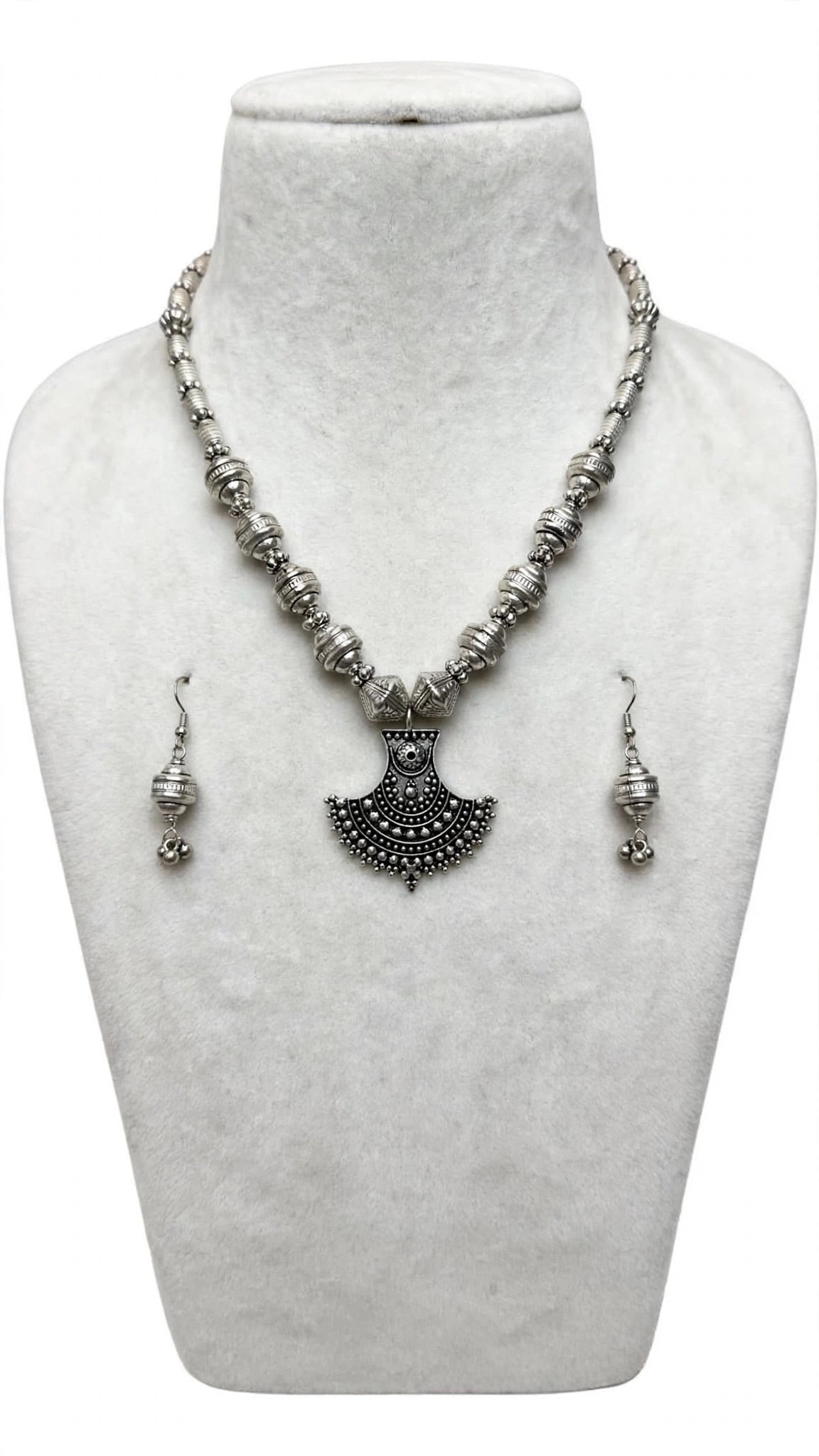 Oxidised necklace
