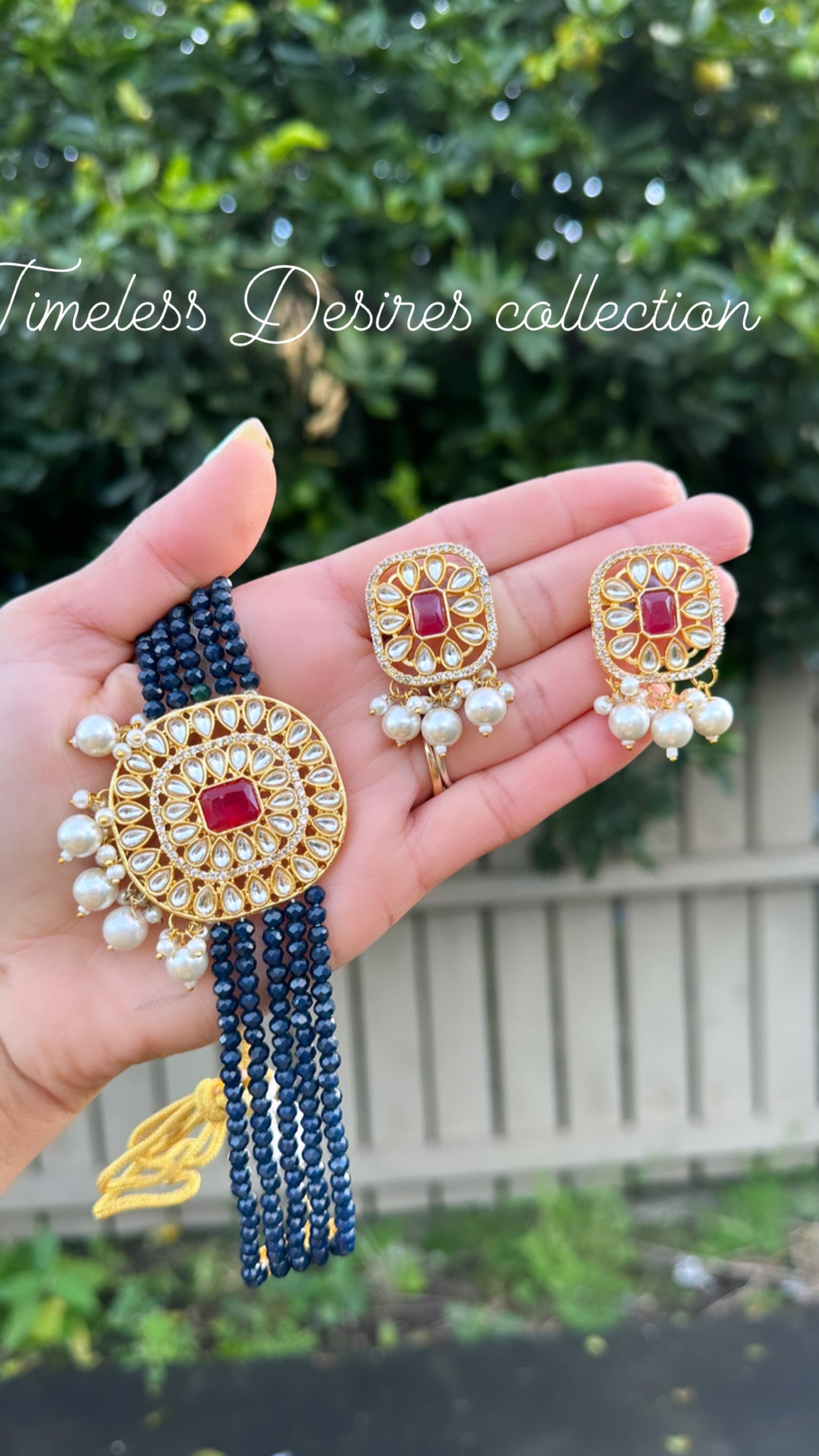 Blue necklace/choker set in Kundan