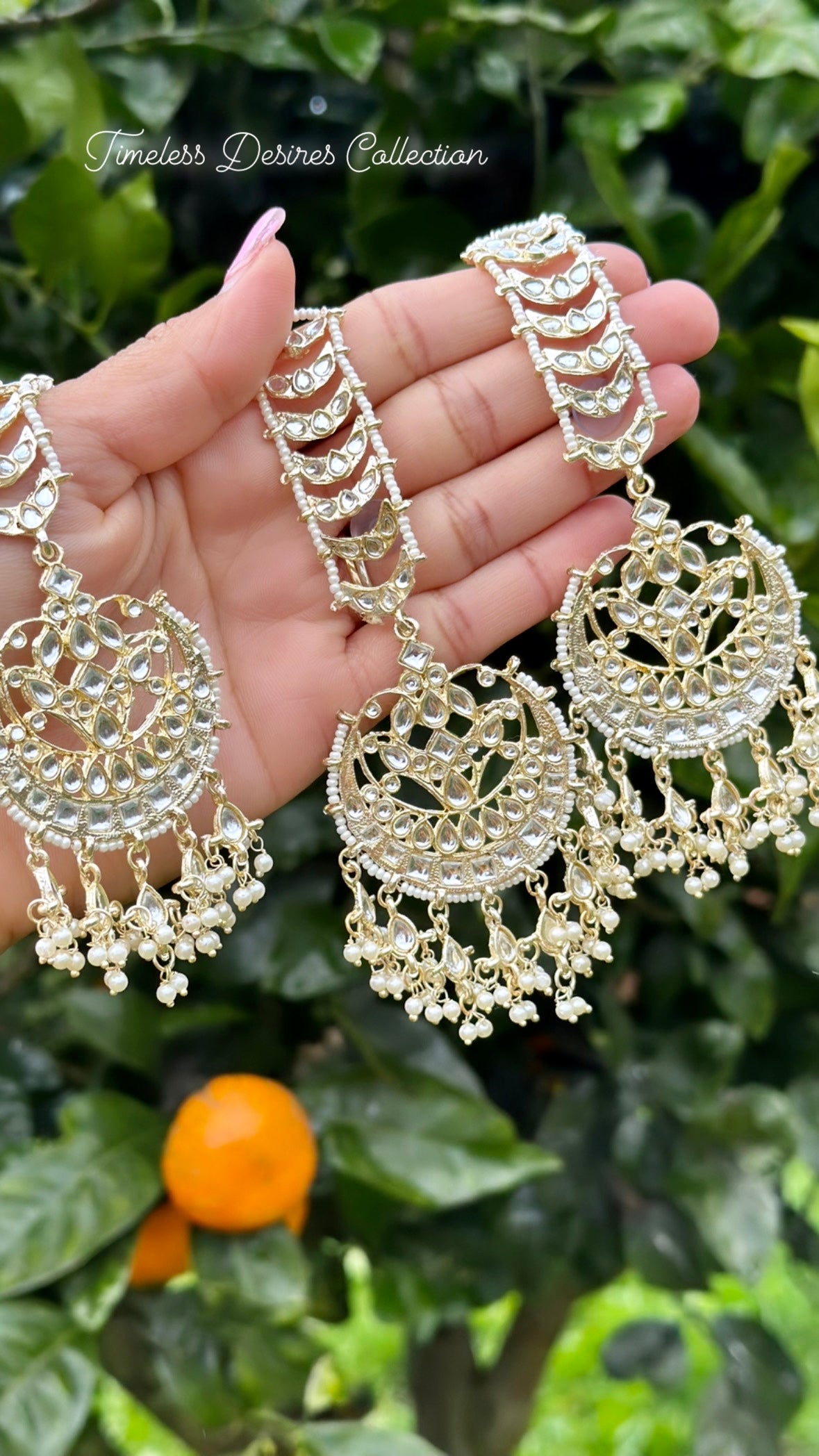 White Pearl loaded earrings and tikka set in Pakistani style in kundan