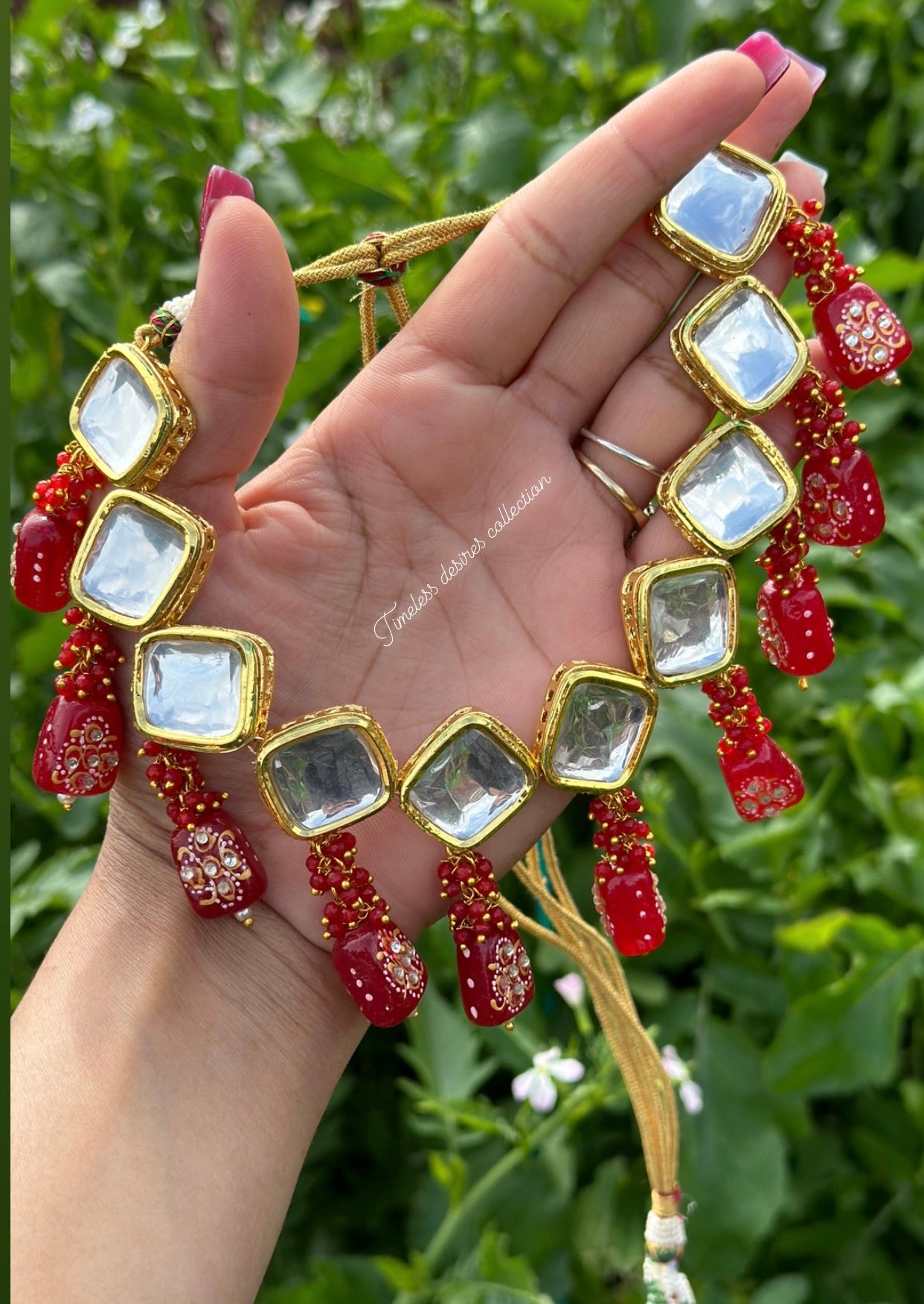 Maroon choker / necklace set in uncut Kundan with tumbler beads