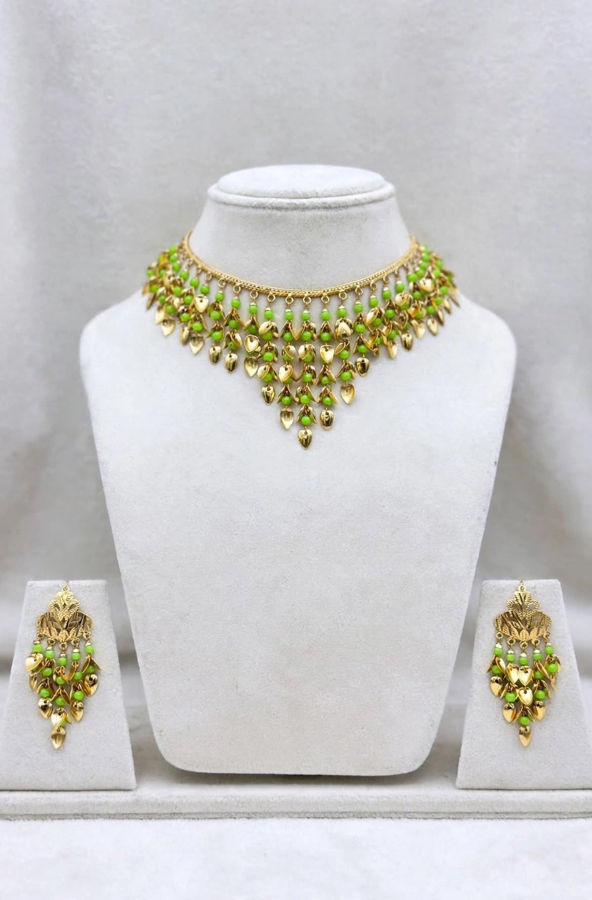 Parrot Green Pipal Patti Necklace set in Traditional Jewellery - Code N 4