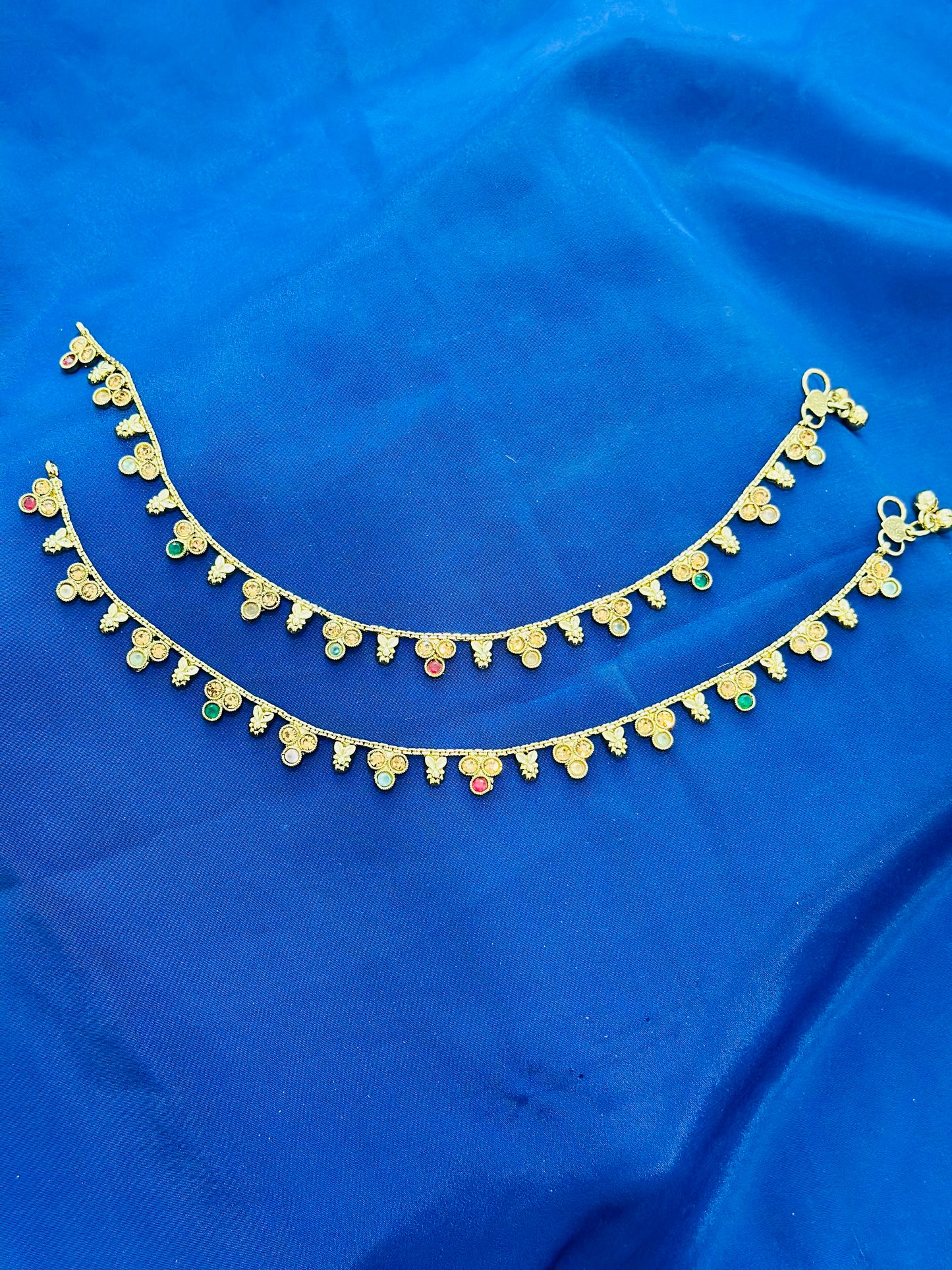 Antiq anklets in gold colour - (Code:056)