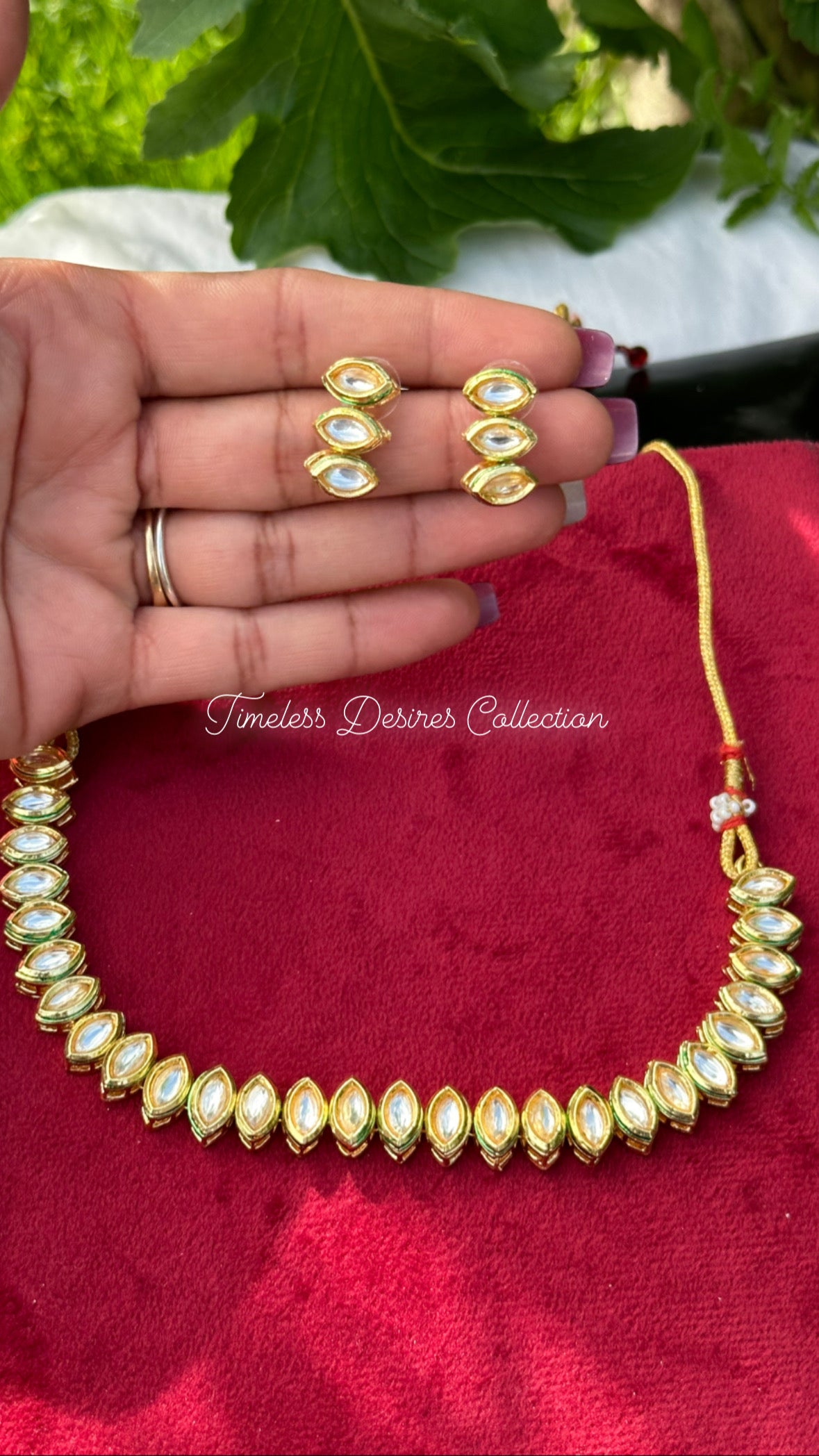 Golden Necklace / choker set