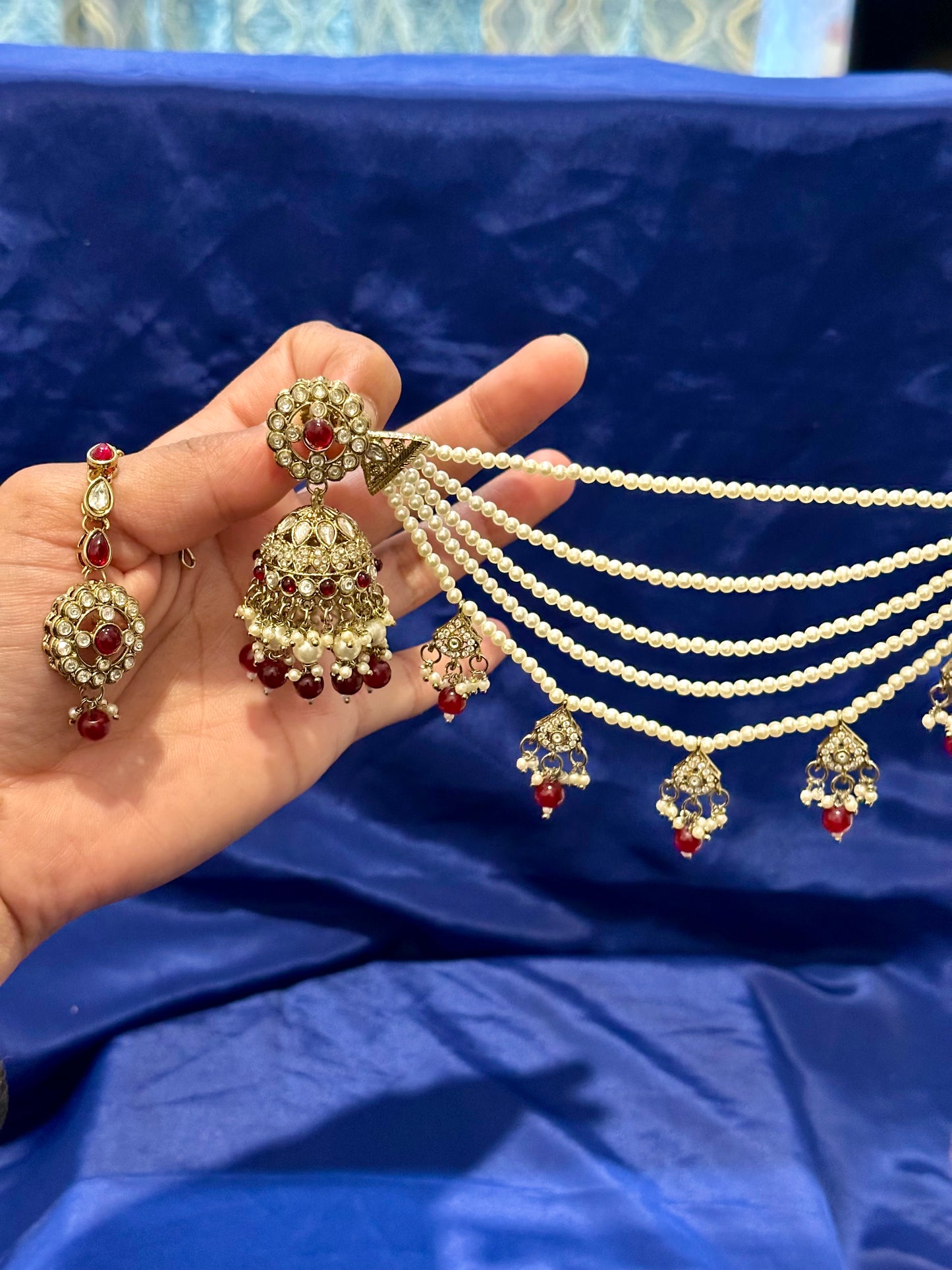 Kundan bahubali earrings, Colour: Maroon, (Code:097)