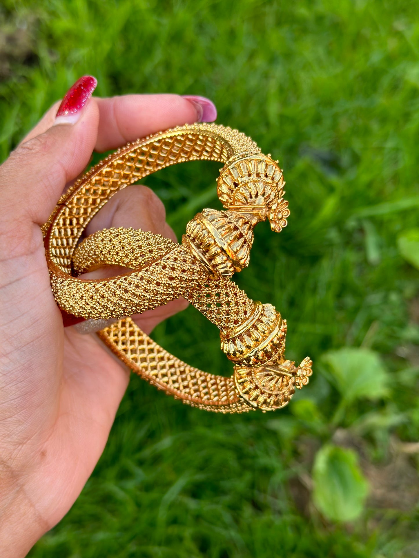 Gold Plated openable antique look kangan’s