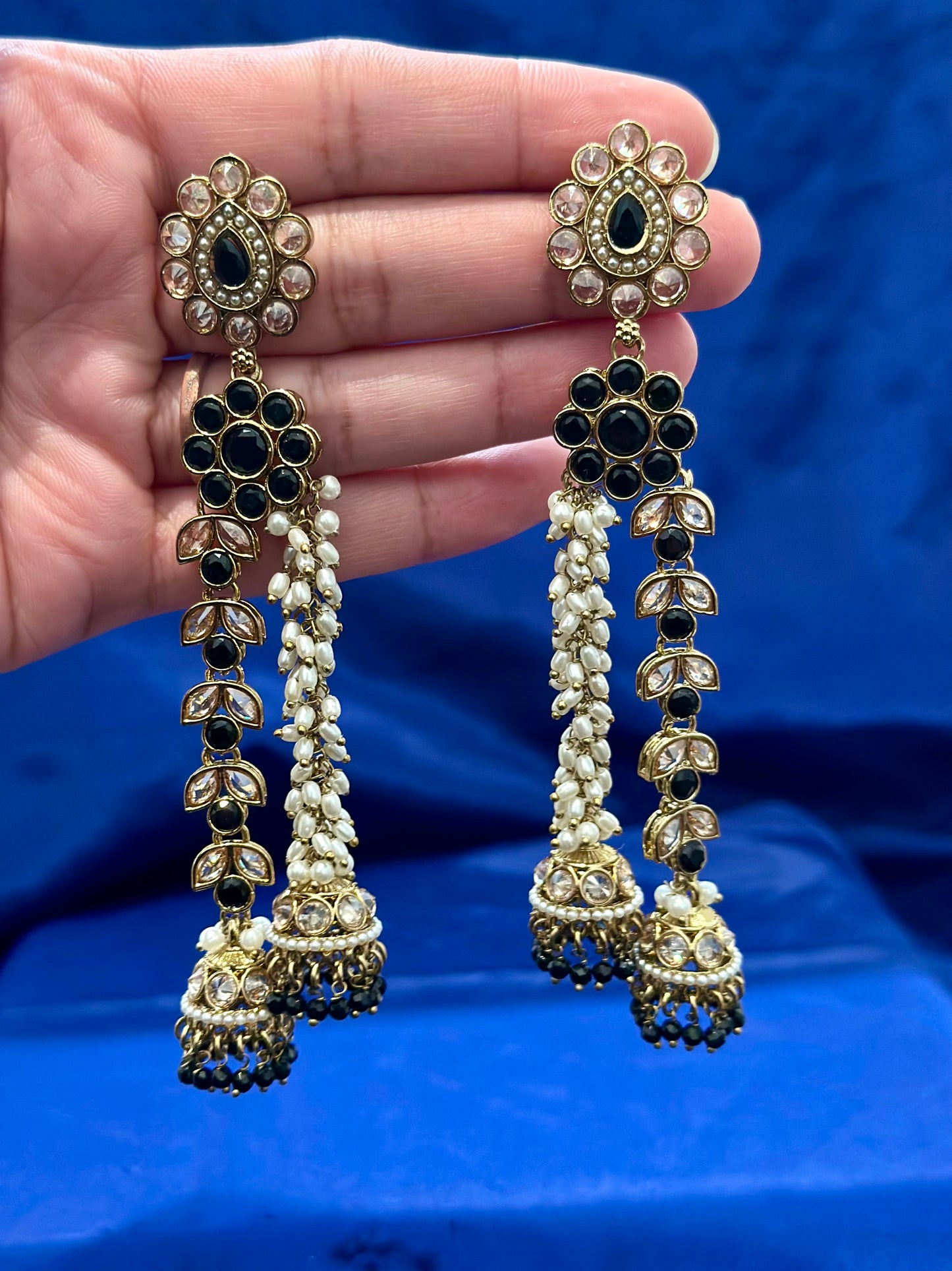 Earrings in polki, Colour: Black, Code:101