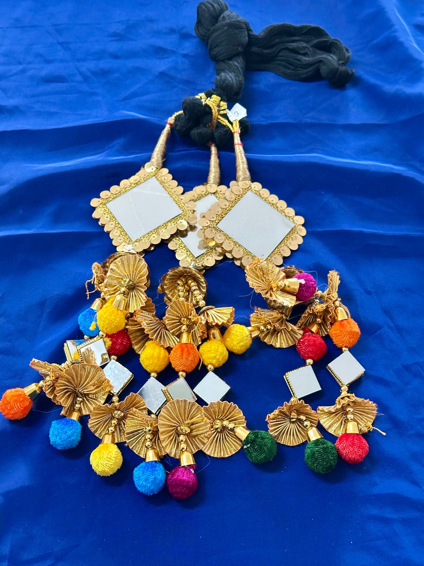 Multi coloured paranda, ( Code: 31)