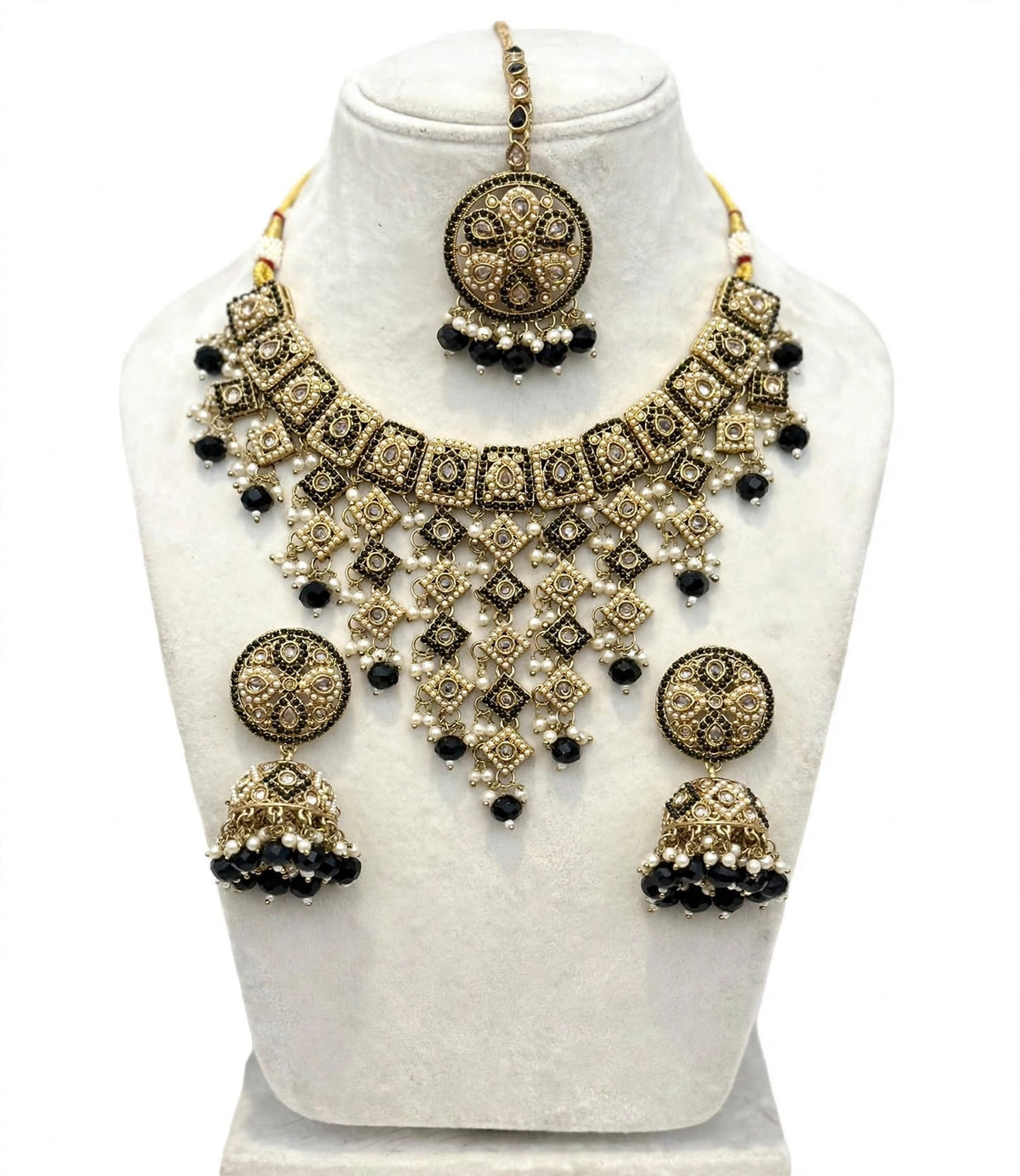 Necklace set with earrings and tikka in polki, Colour: Black, Code: 103