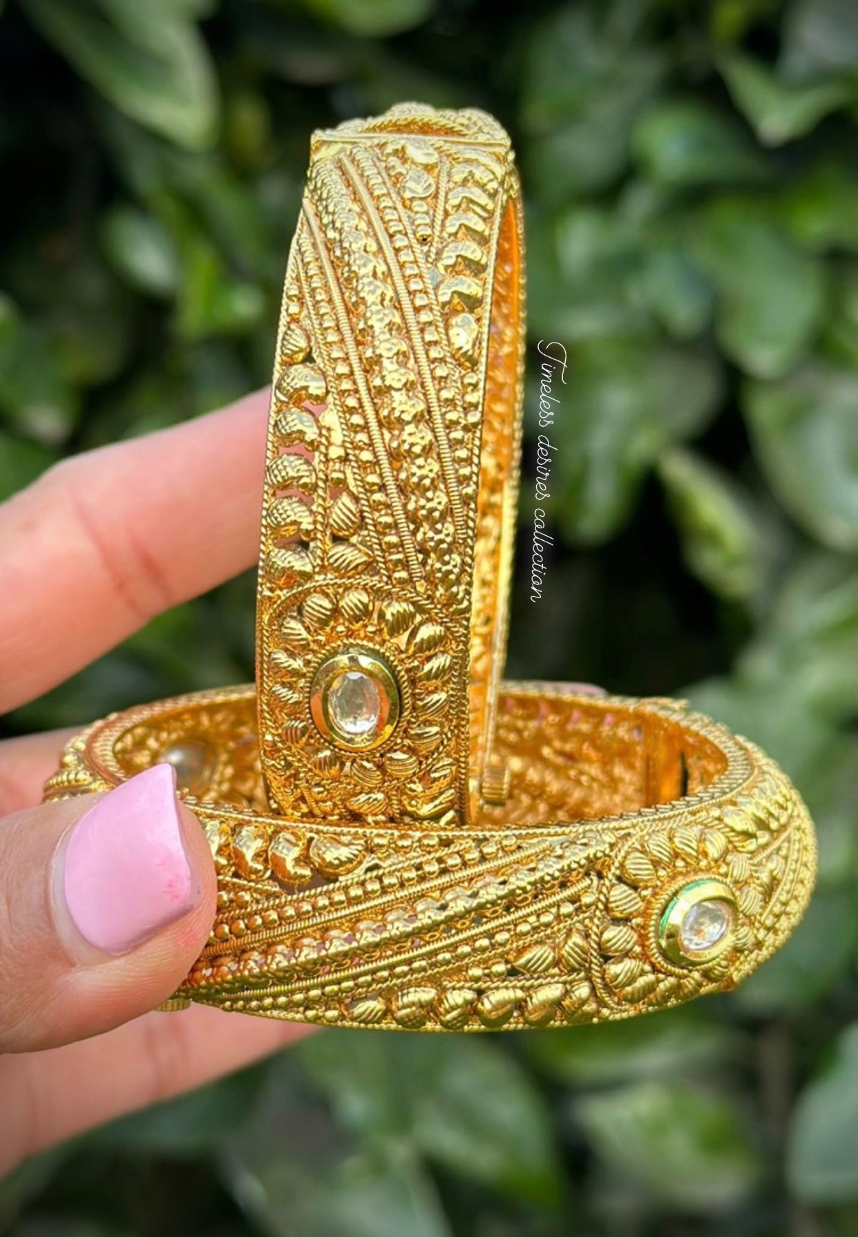 Gold plated openable kangan in antique look (free size fits 2.4-2.10)