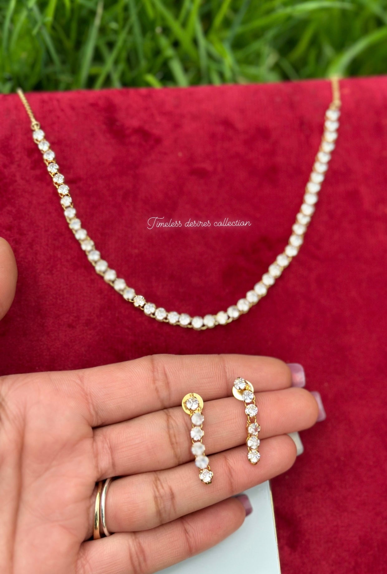 American diamond necklace set in golden