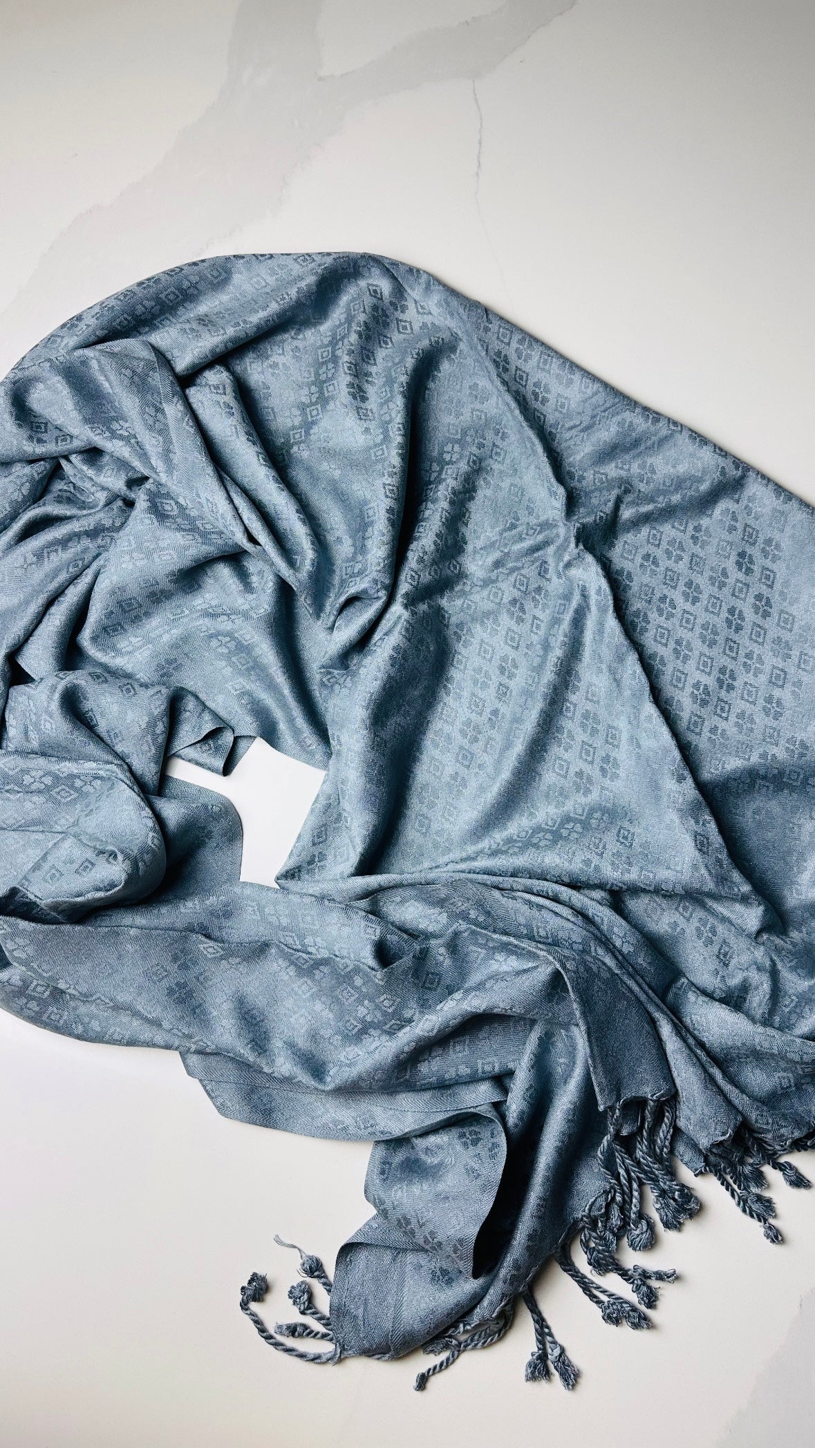 Grey Saleti Shawal / Stole - Unisex ( Perfect Rakhi / Rakhdi gift for Mum, Brother , Bhain or Bhabi )