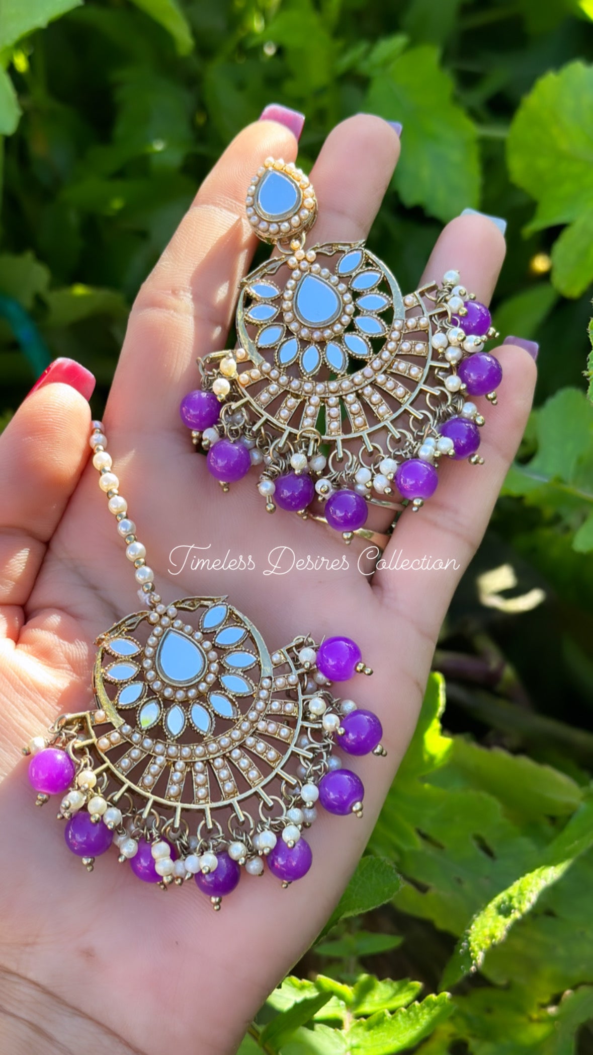 Purple pearl loaded choker / necklace set in mirror