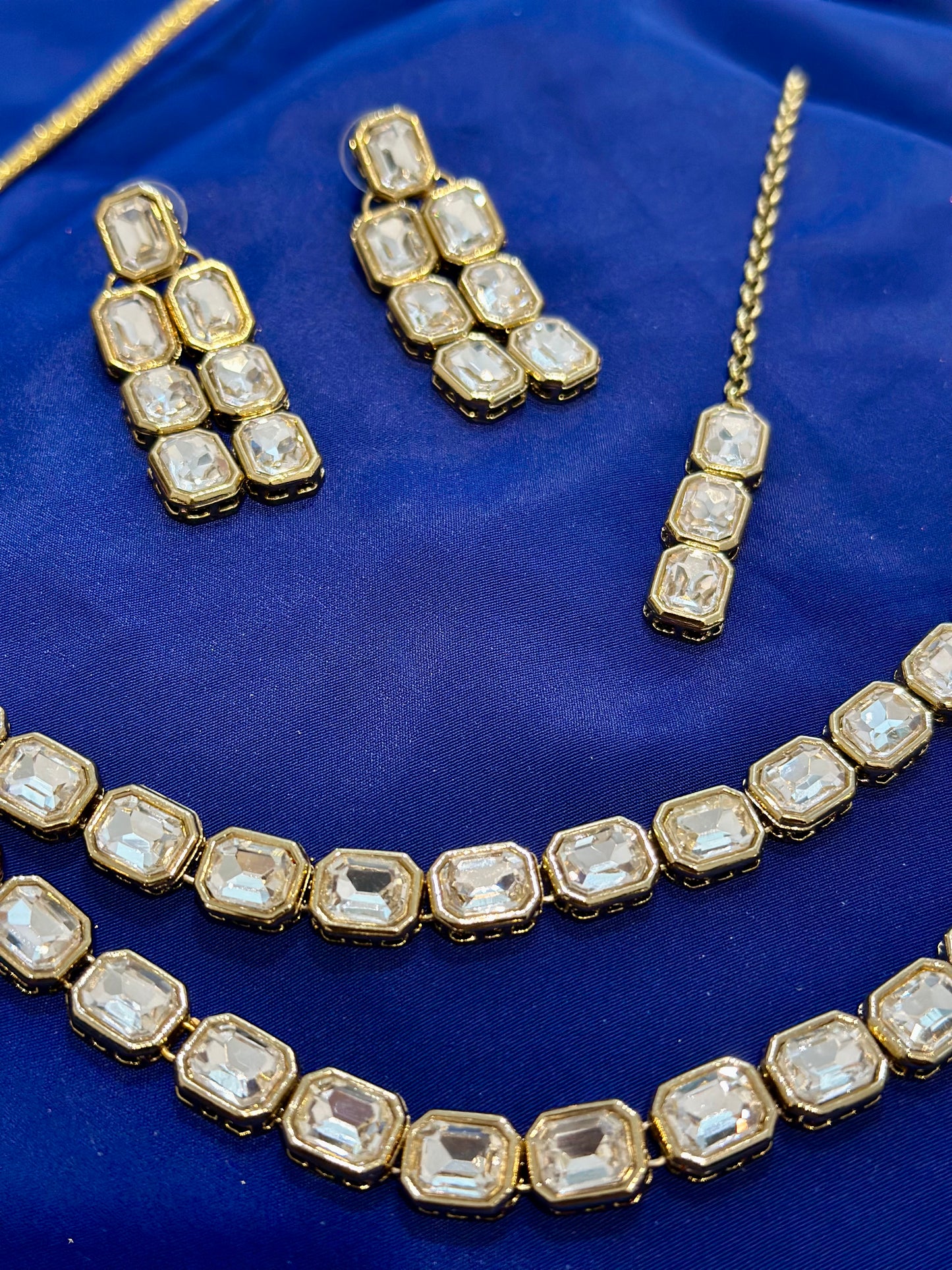 Necklace set with earrings , Colour: Golden, (Code: X23)