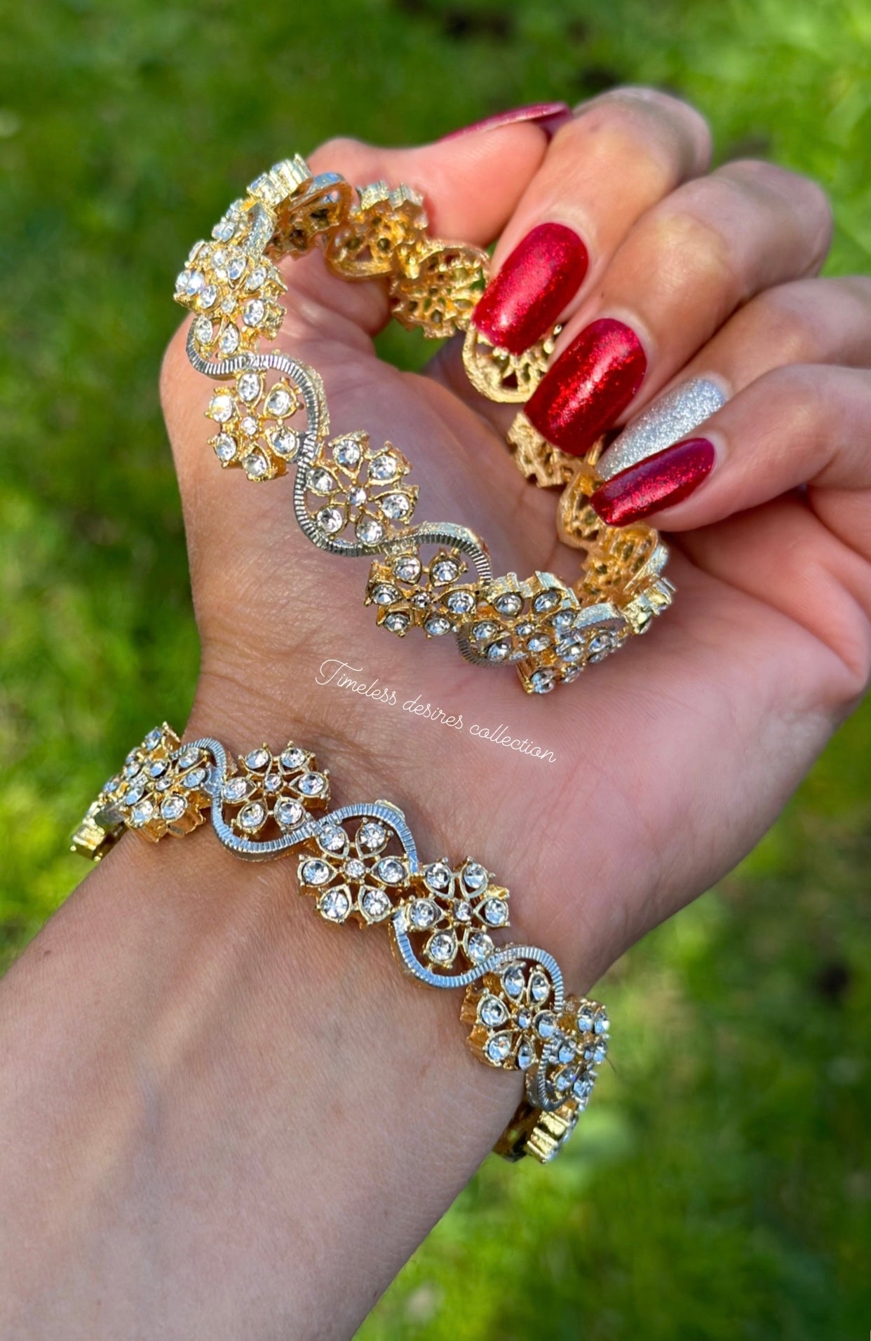 American diamond kangan / bangles in golden