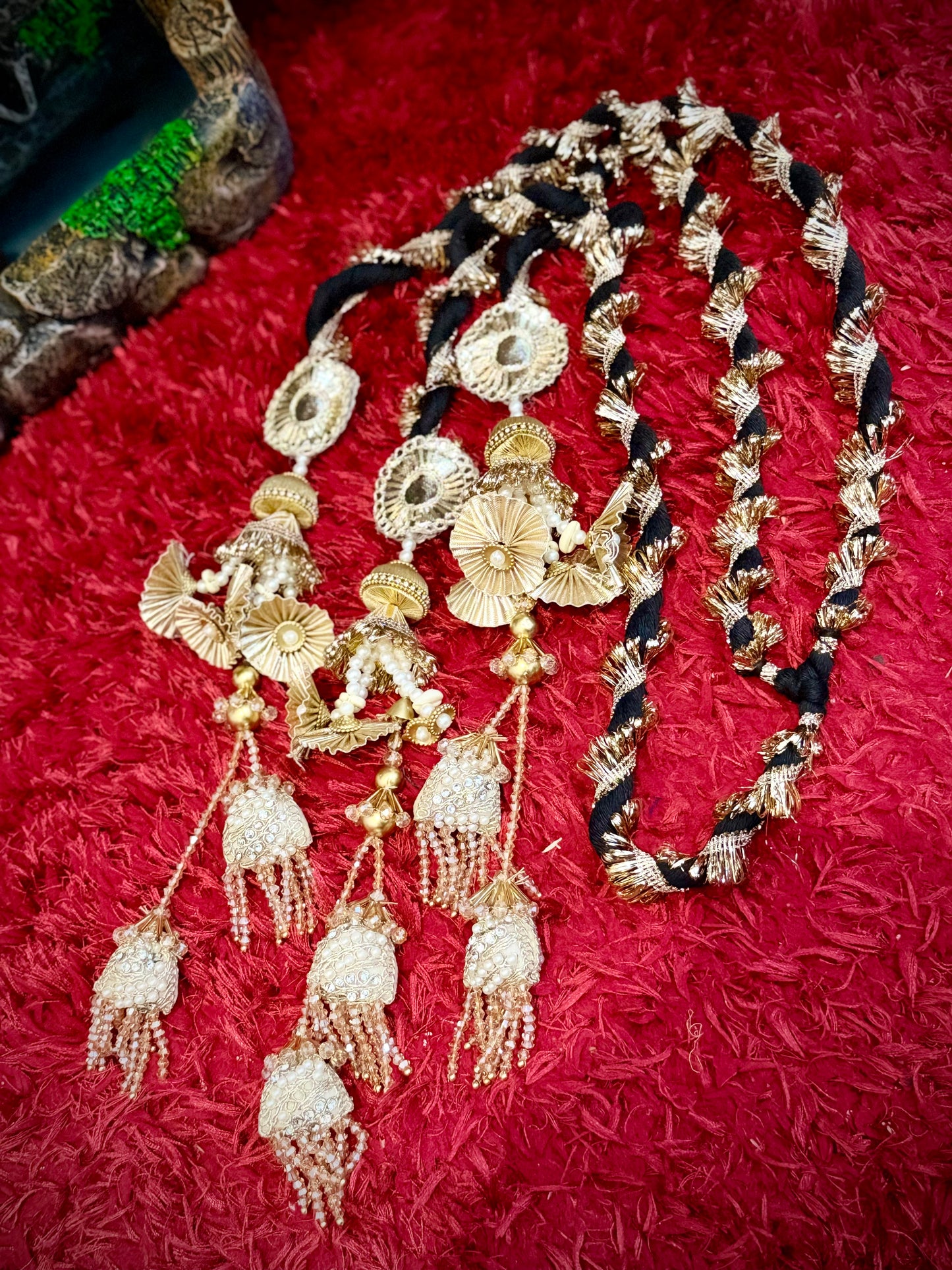 Golden Paranda with gotta ( Handwokr latkan at bottom ) - X31