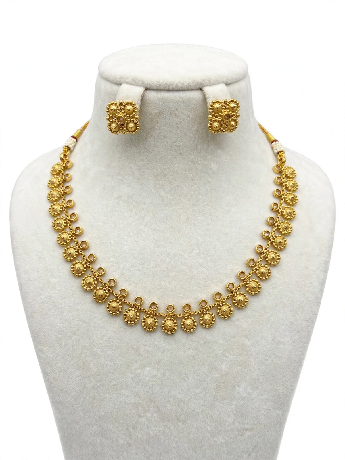 Gold look set with studs - X22