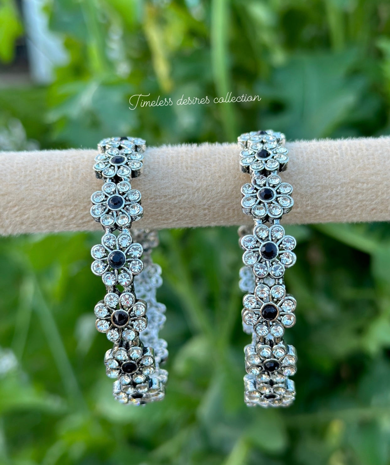Oxidised bangles / kangan’s in black and silver