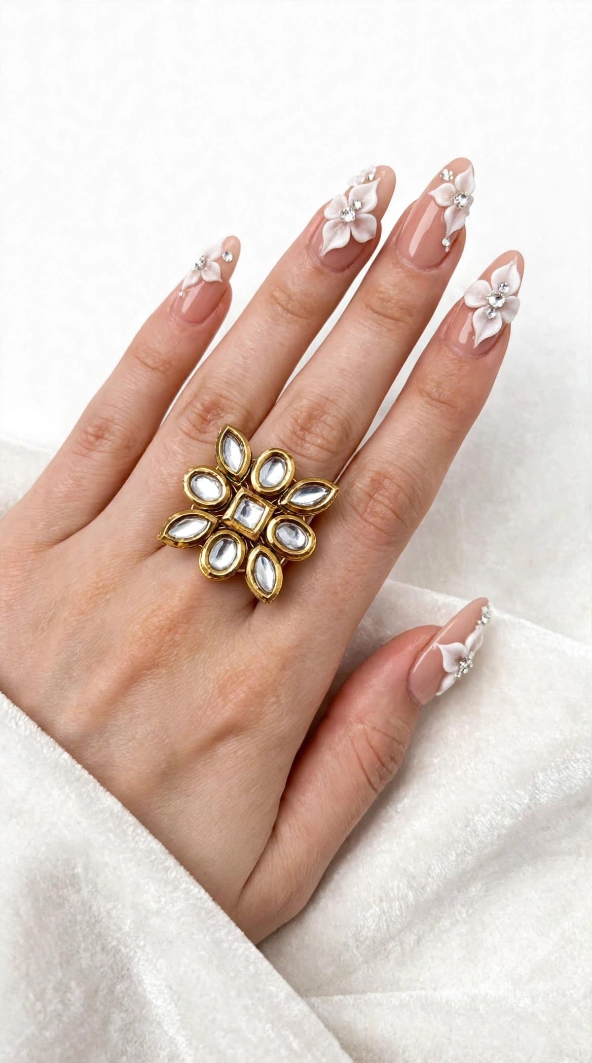 Kundan Ring in adjustable size