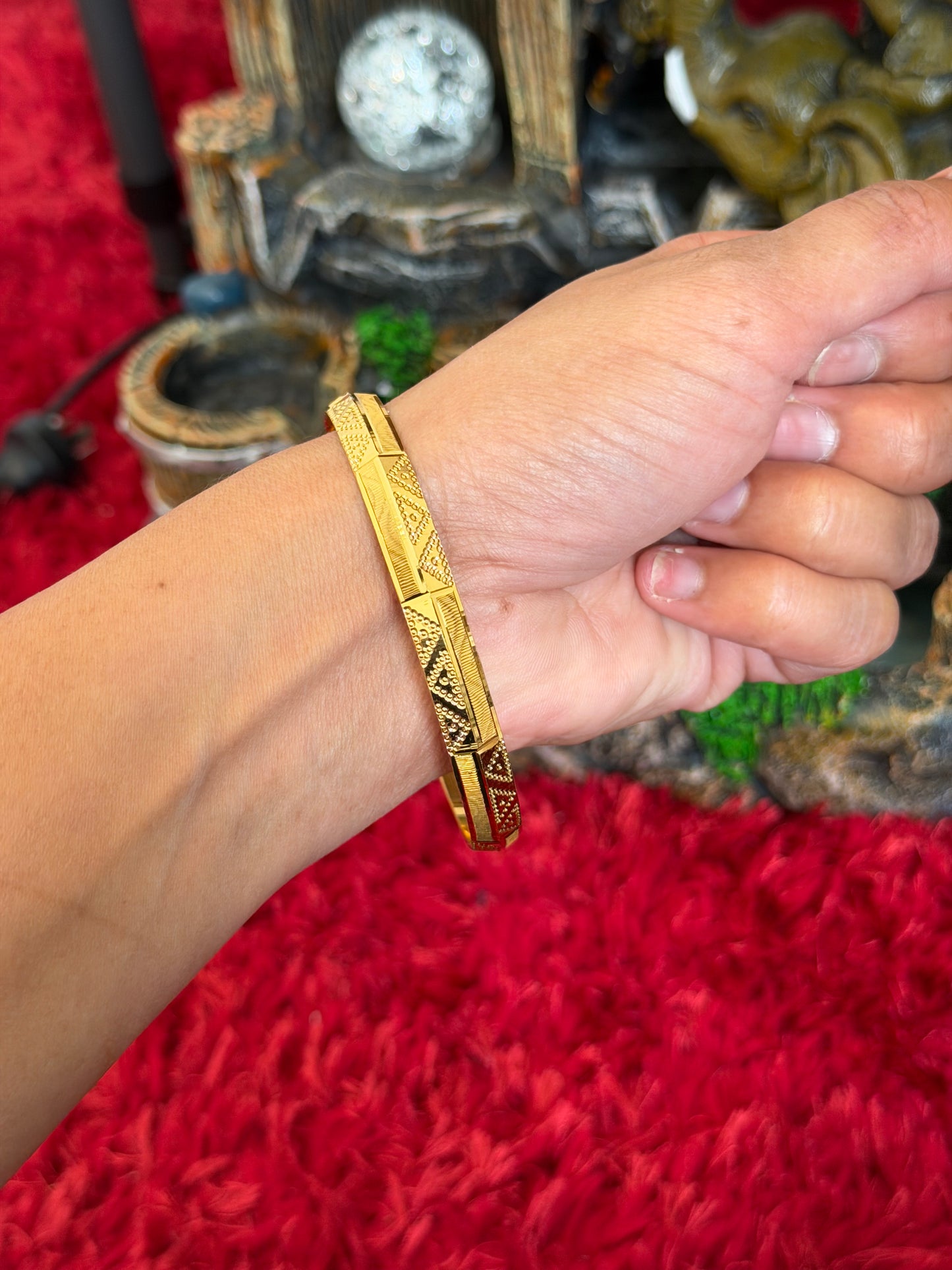 Men’s Golden Kada - ( Free size ) x28