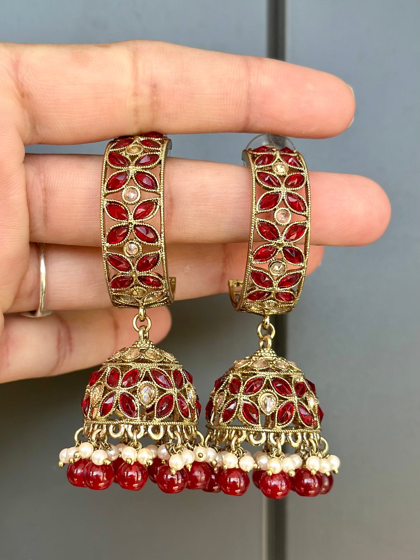 Maroon colour earrings, Code: E2