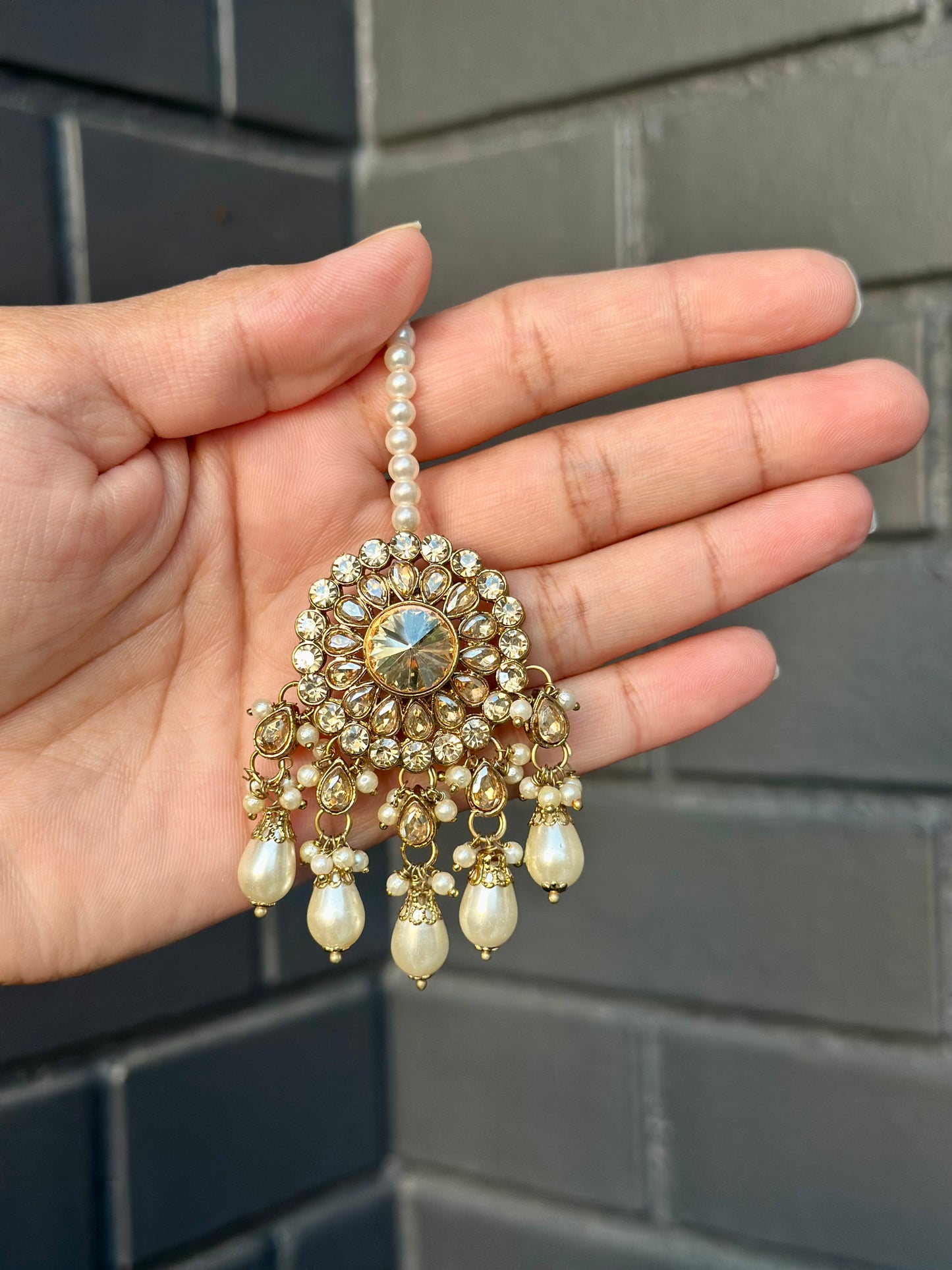 Bahubali jhumka earrings with tikka, Code: E21