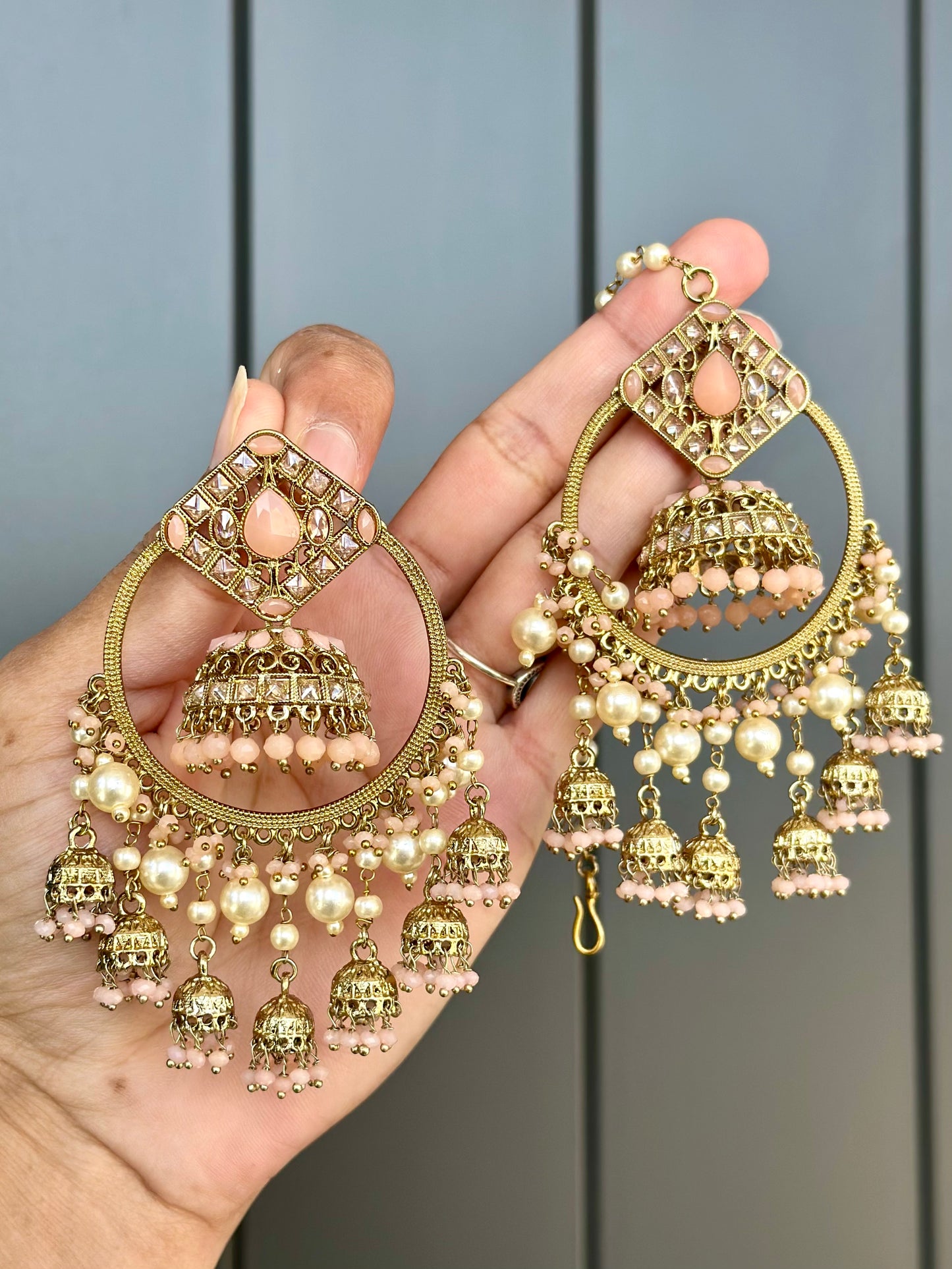 Jhumka waliya in peach colour, Code: E7
